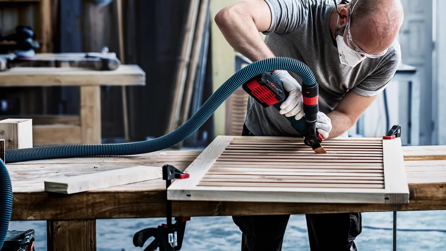 Bosch Professional 1x Płytki ścierne palcowe EXPERT AVZ 32 RT10 (do Twarde drewno, Miękkie drewno, Szerokość 32 mm, Akcesoria Narzędzie wielofunkcyjne)