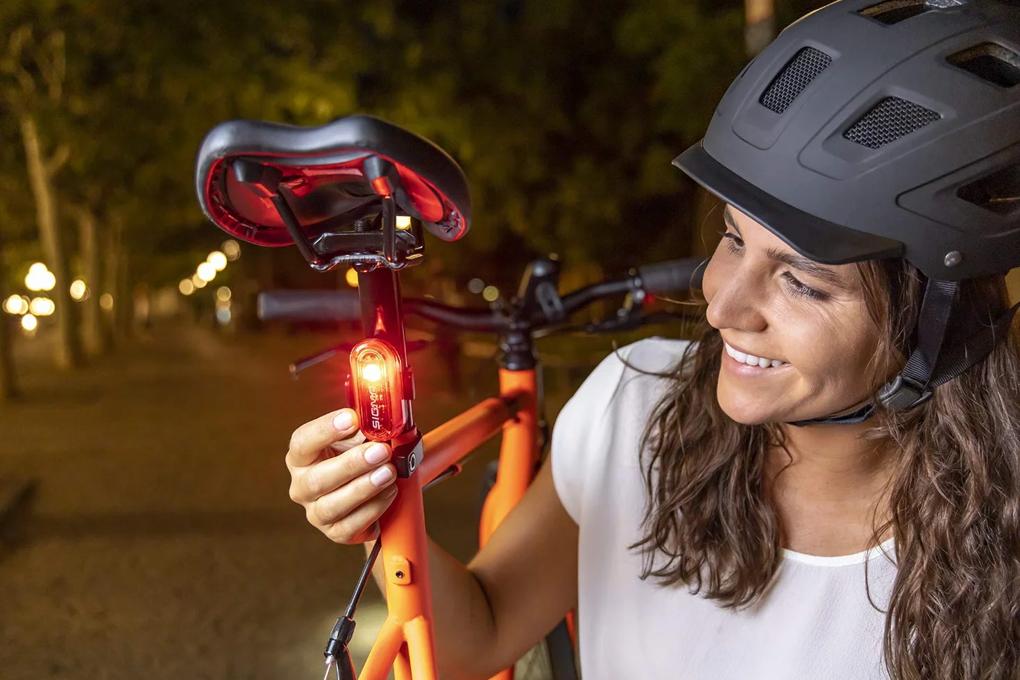 SIGMA SPORT – Curve | światło rowerowe LED | światło rowerowe | dopuszczone do ruchu drogowego (obowiązują przepisy lokalne)