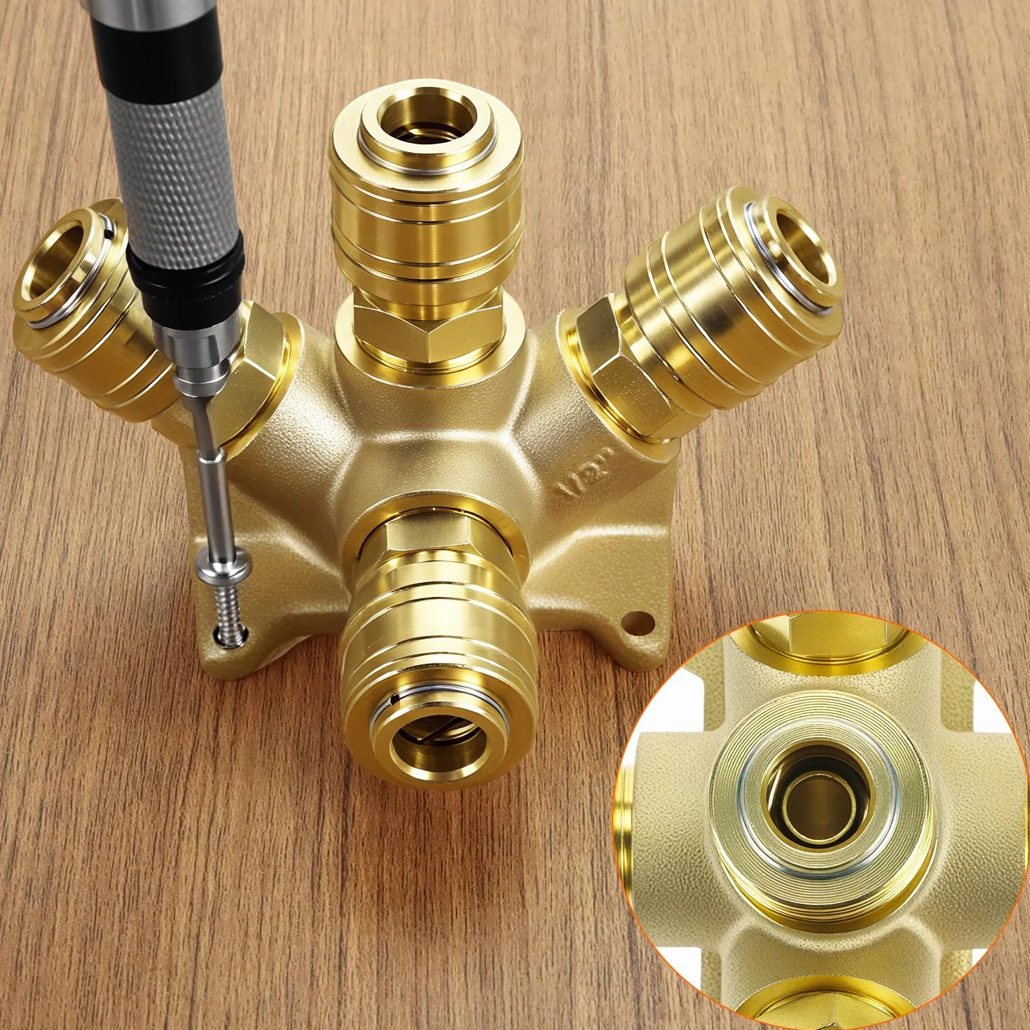 QWORK 4-drożny rozdzielacz sprężonego powietrza, rozdzielacz sprężonego powietrza G 1/2" NW 7,2 z mosiądzu, kompatybilny z większością sprężarek
