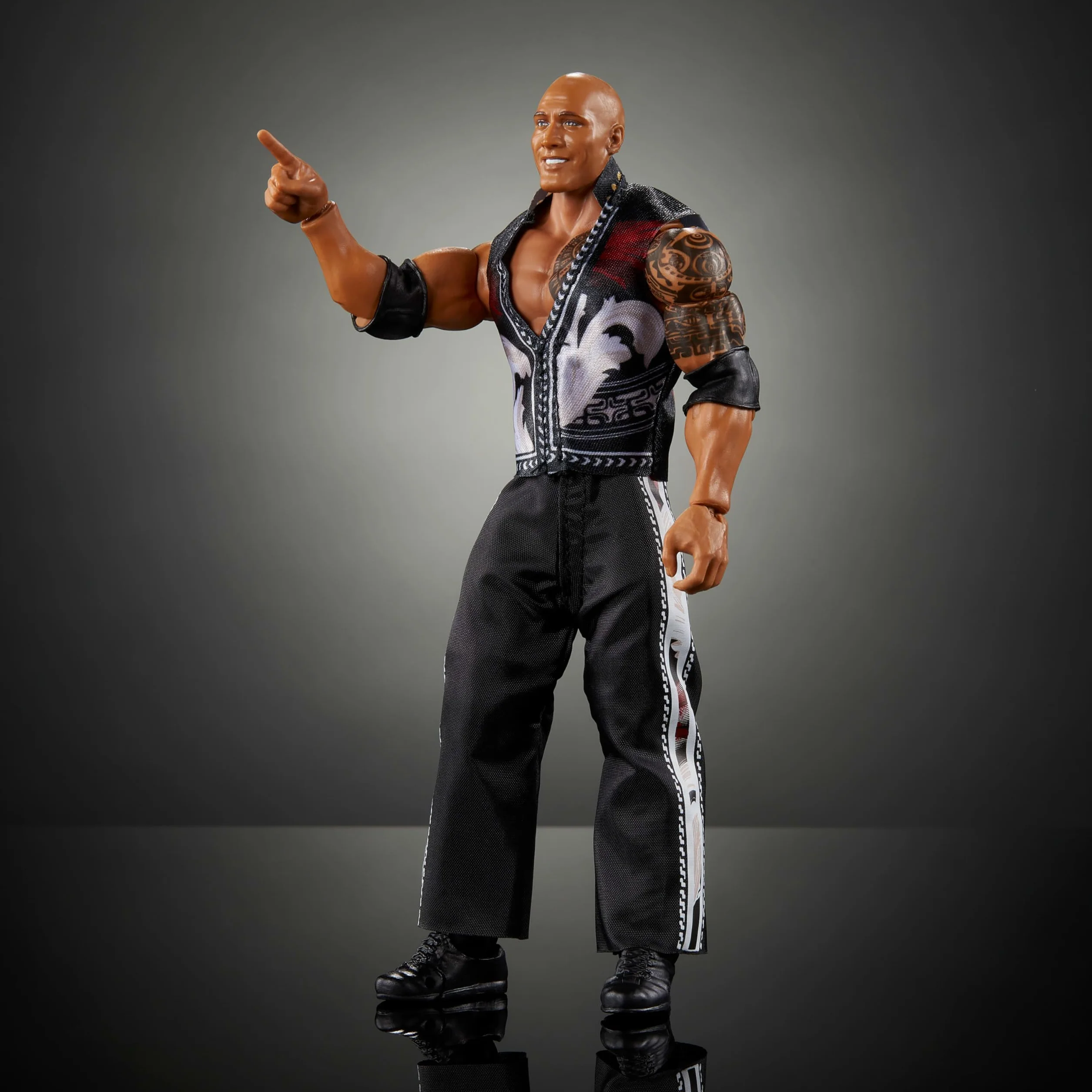 Mattel Figurka i akcesoria WWE Ultimate Edition, 15 cm The Rock, zestaw kolekcjonerski, wymienne główki i dłonie, 30 punktów artykulacji