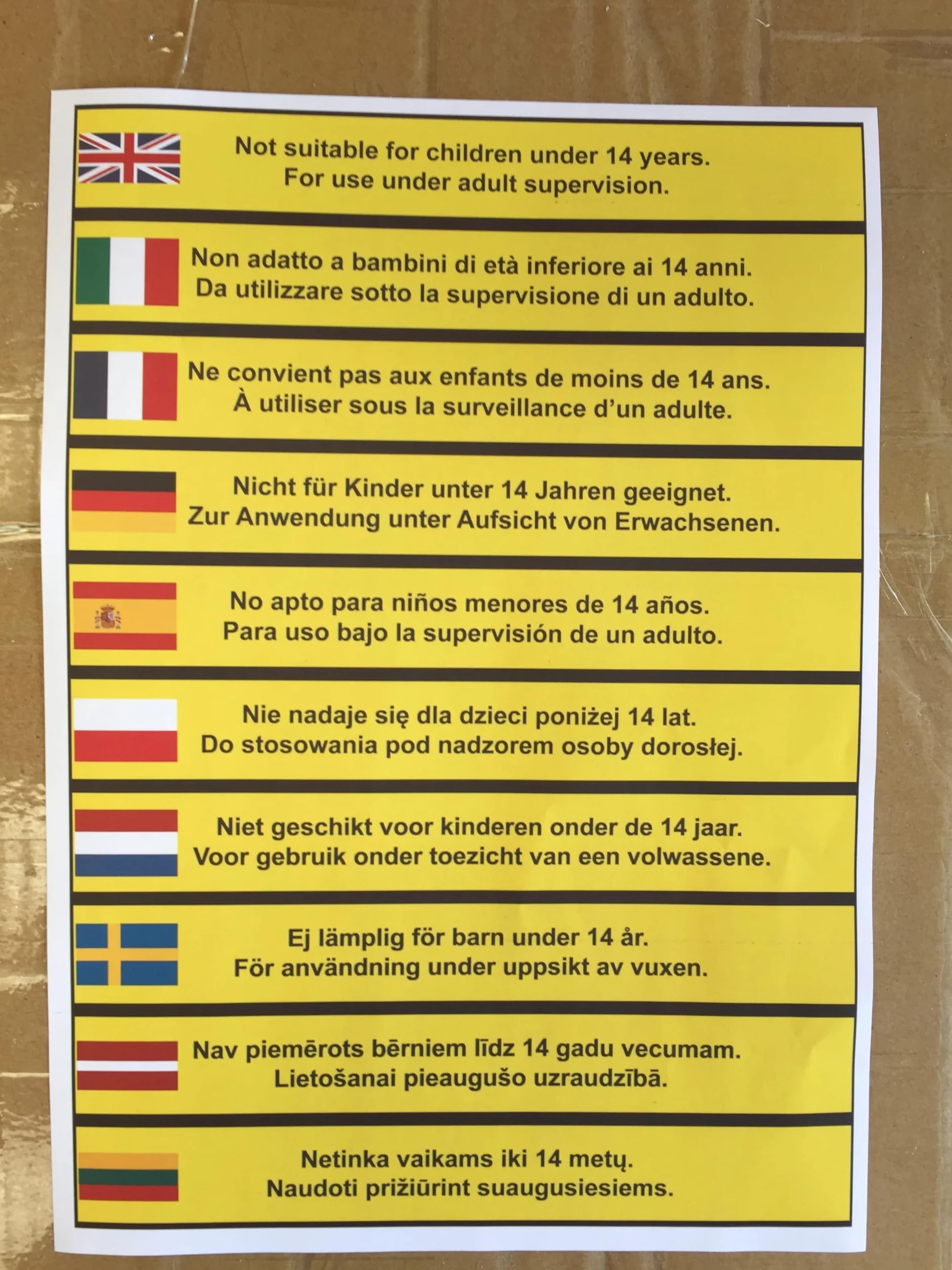 Książę sierpnia lutownica do topienia 220-230 V z kadzielnicą odlewania i dzbanek do lutowania.