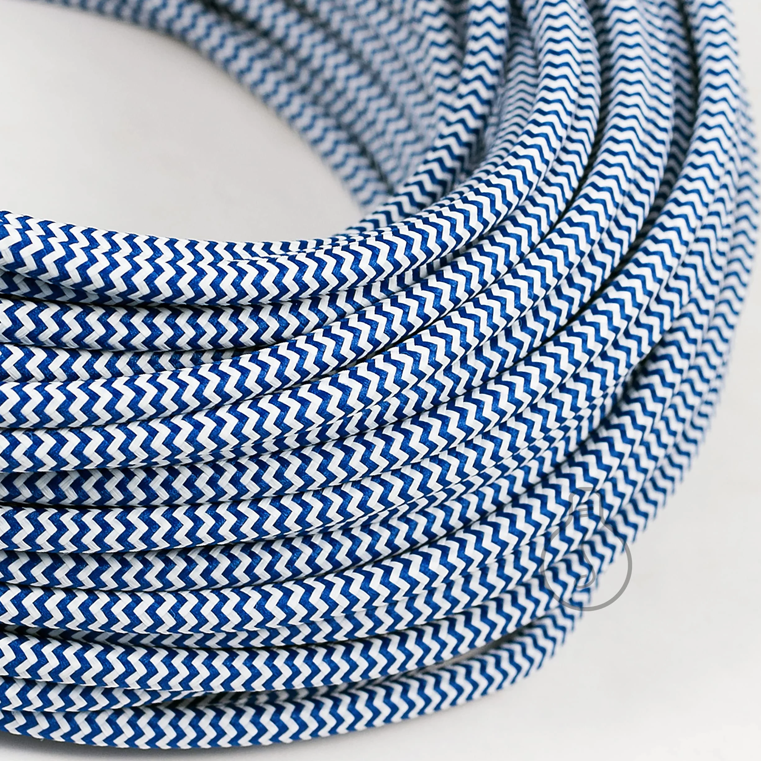 Amarcords Tekstylny kabel elektryczny, kolor biały, ZIG-ZAG, okrągły, jedwabny, 50 metrów, przewód uziemiający, 3 x 0,75 mm – kolorowy przewód tekstylny w stylu vintage, do lamp kinkietowych i lamp