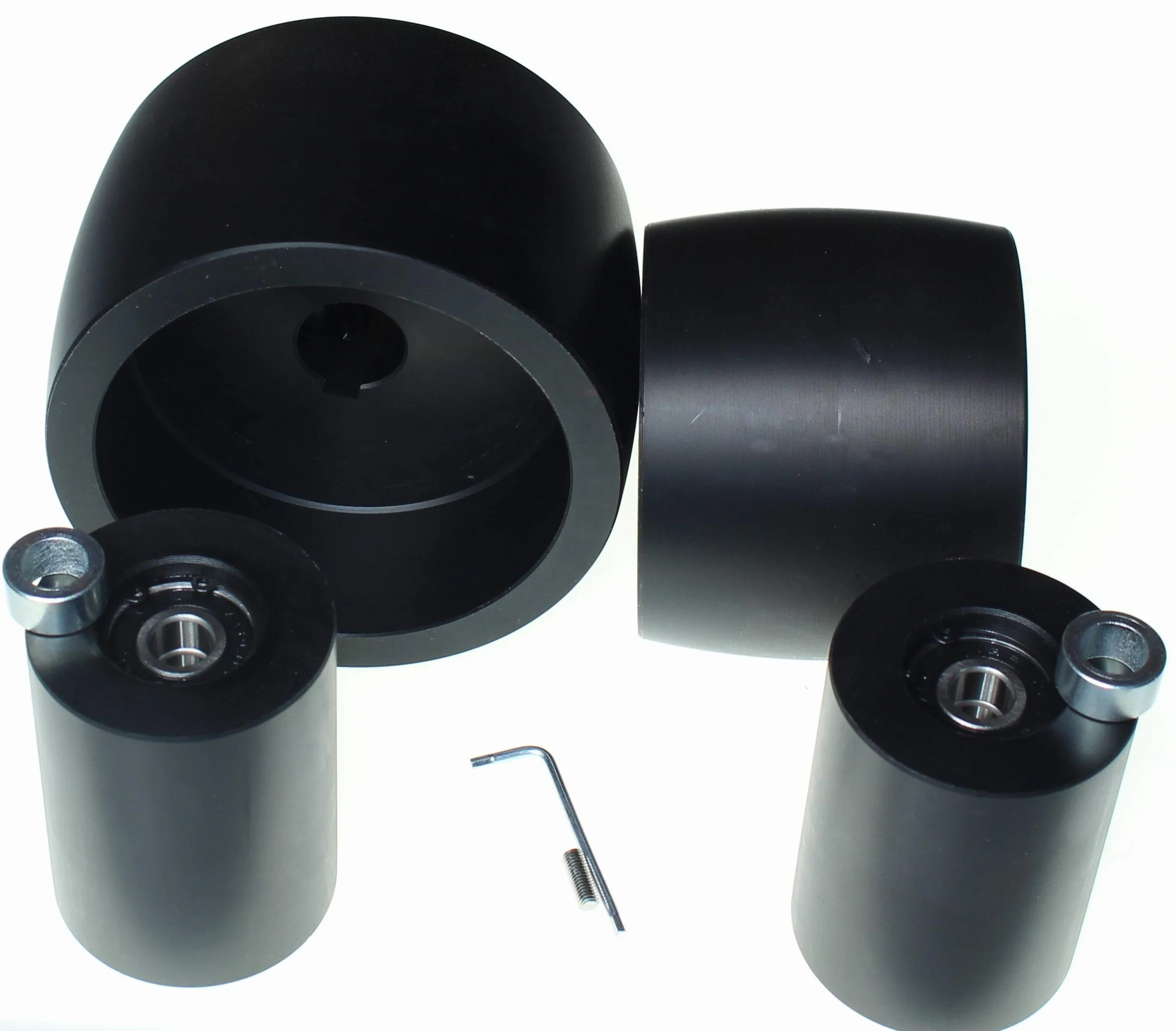 (NY5-24-3 pas) Zestaw kół szlifierki taśmowej do szlifierek nożowych napęd 130 mm - 24 mm - 80 mm szerokości - wał 100 mm tor 60 mm koło pasowe - do pasów 7,6 cm