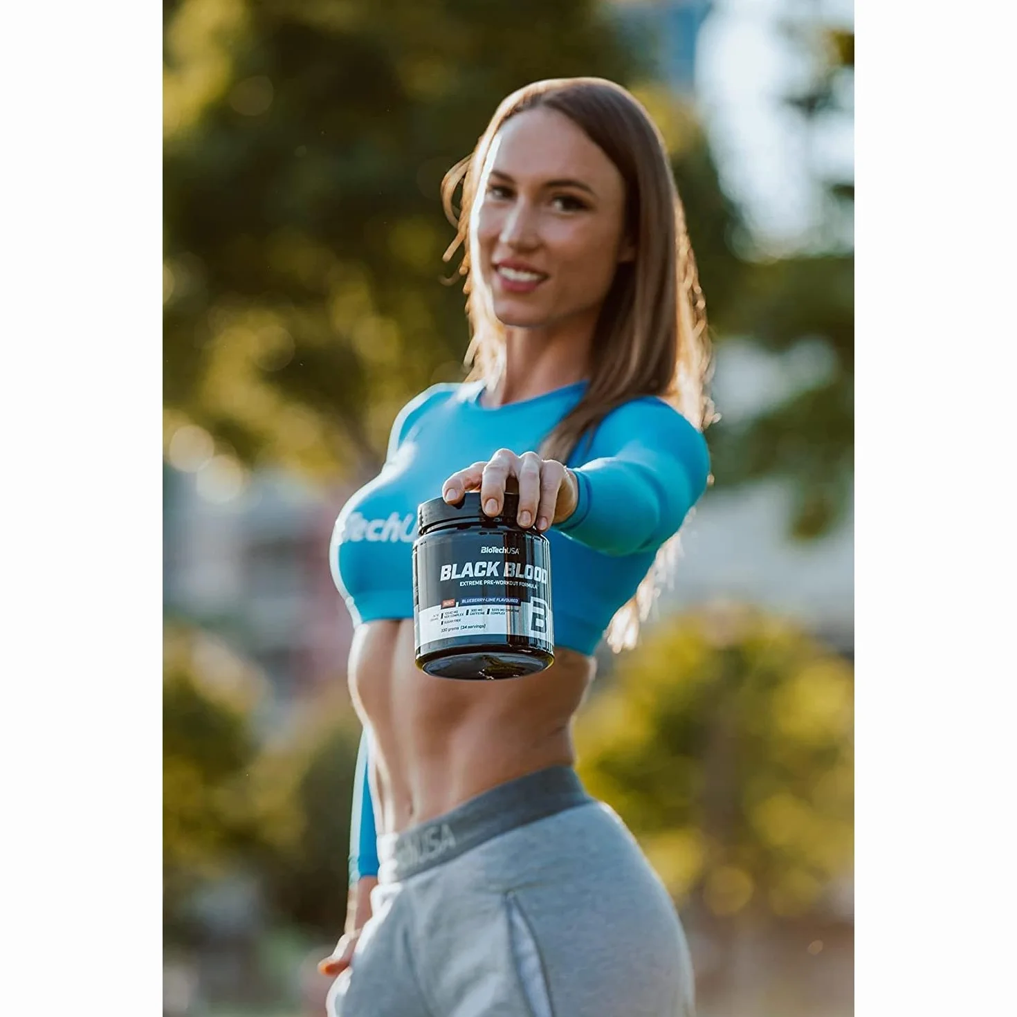 BioTechUSA Black Blood NOX+ Formuła przedtreningowa z kofeiną, kreatyną, tyrozyną 340 g Czerwona pomarańcza