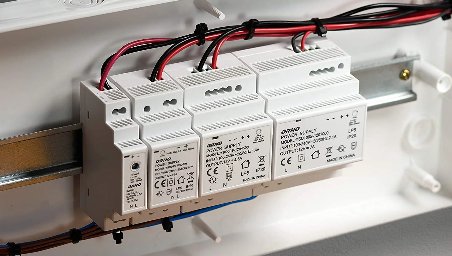 ORNO PSU-1643 Zasilacz na Szynę DIN TH35 12VDC / 2A / 24W Szerokość 2 Moduły