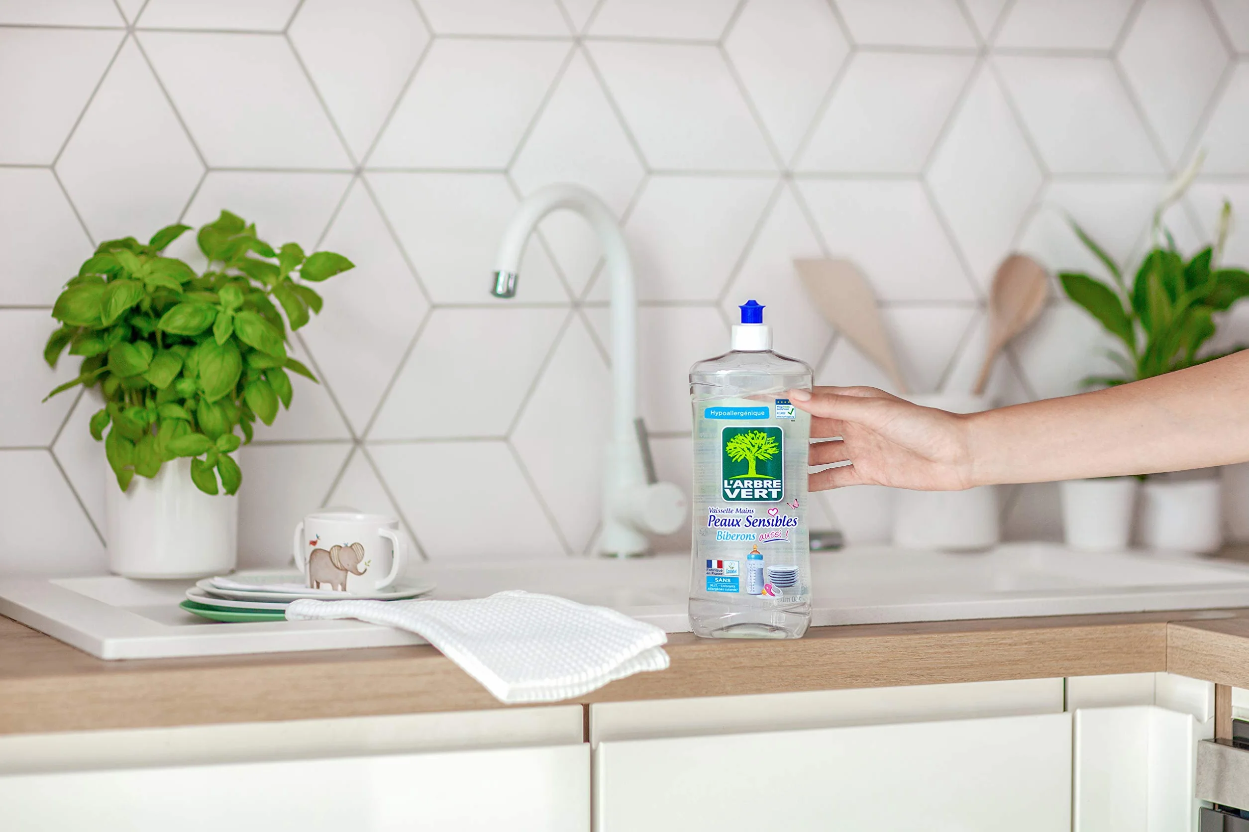 Drzewo zielone 28257 płyn do mycia naczyń, 4 sztuki w opakowaniu (4 x 750 ml)