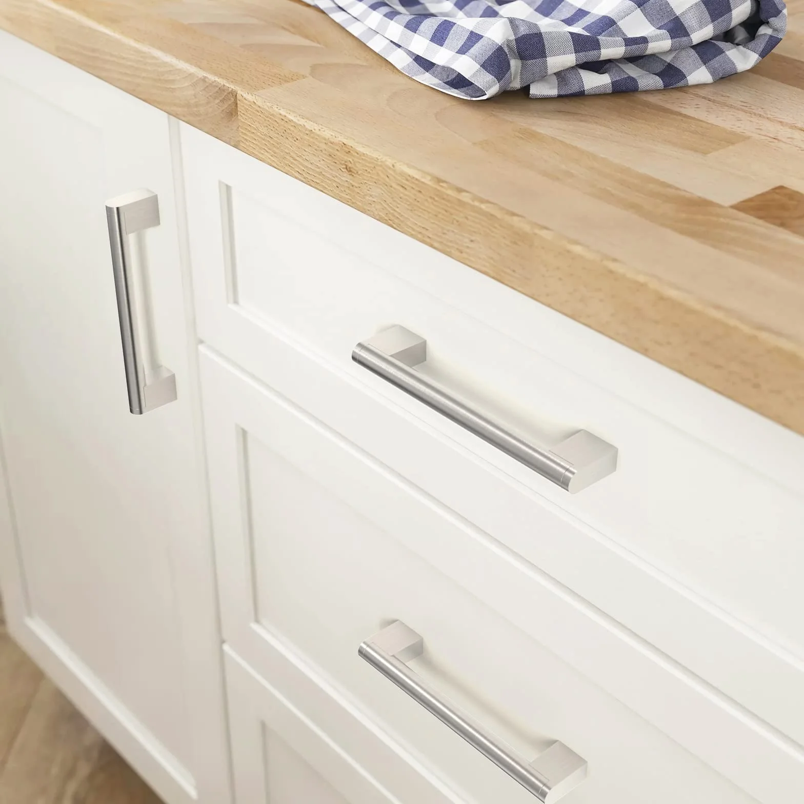 FURNIWARE 10 uchwytów meblowych ze stali nierdzewnej, rozstaw otworów 224 mm, szczotkowany nikiel satynowy, uchwyty do szafek