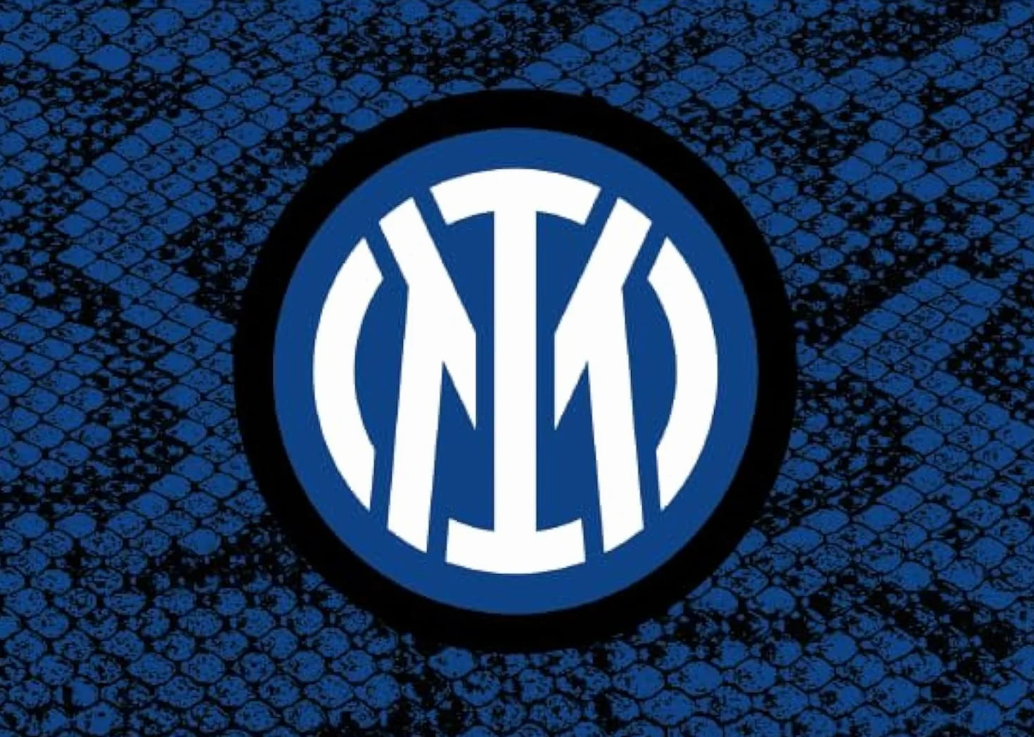 Inter Flaga 140 x 100 cm z nową grafiką Pitonata i logo na środku