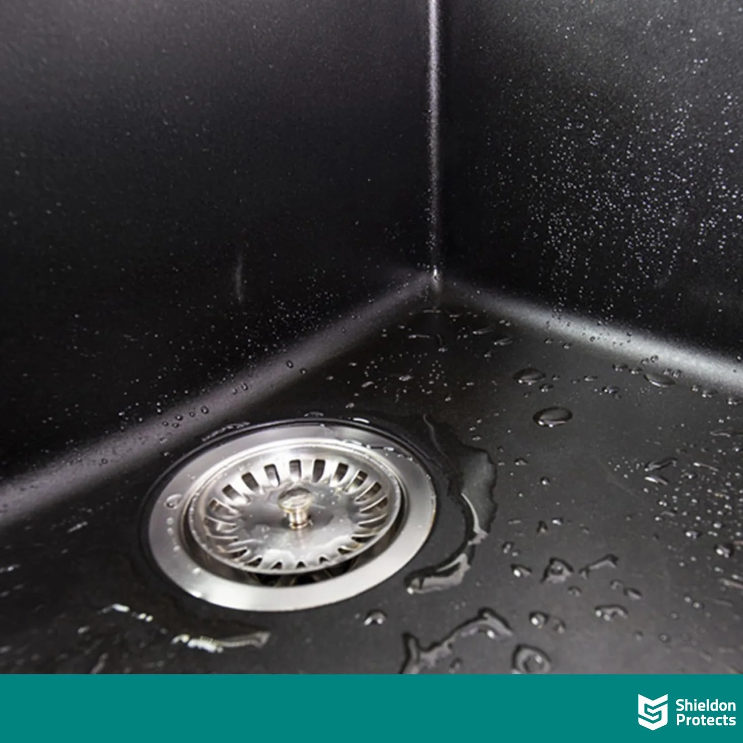 Shieldon Protects Sink Restorer - Zestaw do czyszczenia i renowacji zlewu granitowego, 3-etapowy system - silny środek do czyszczenia, odkamieniacz, impregnat + ściereczka z mikrofibry i 2 gąbki