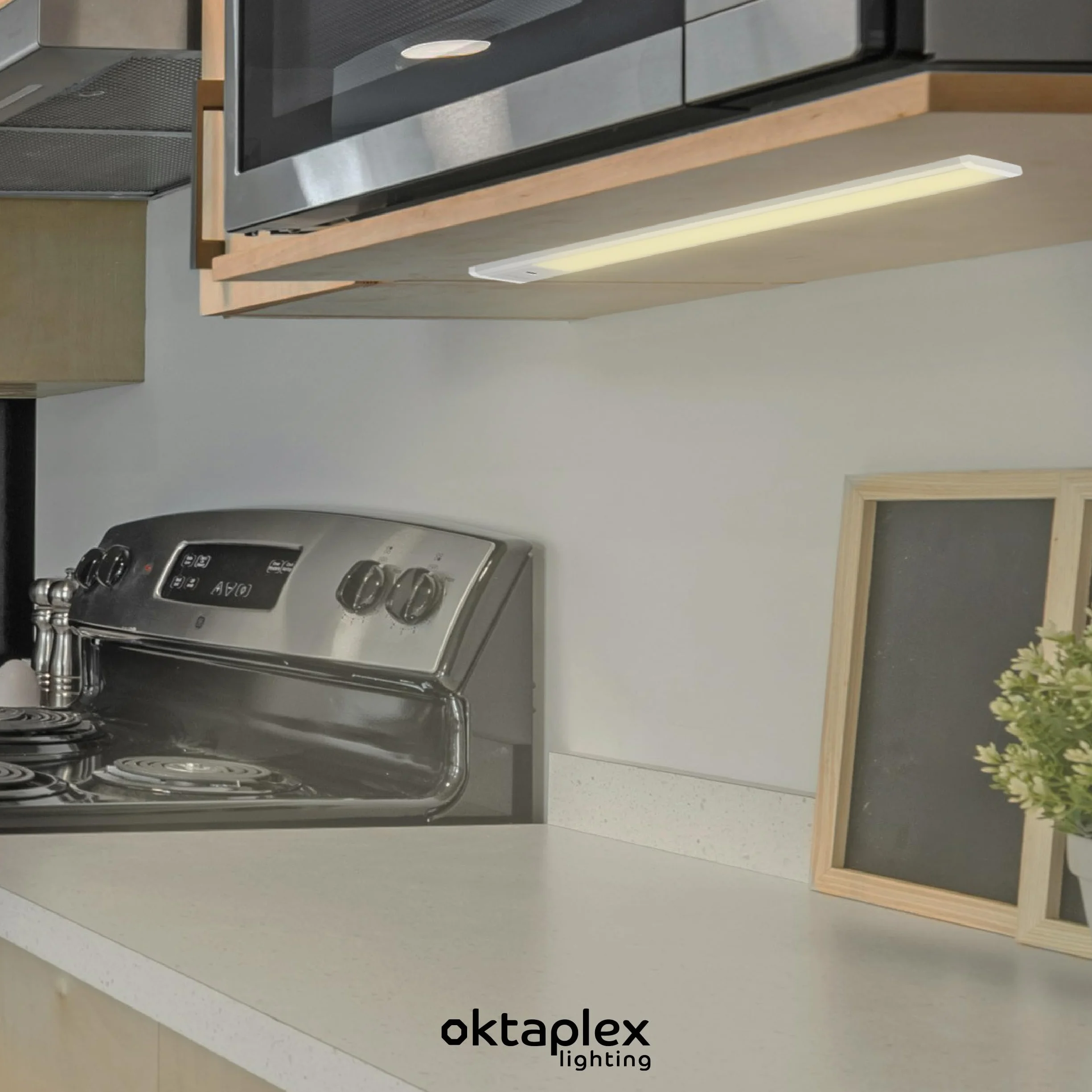 Oktaplex Riva oświetlenie szafki kuchenne LED 90cm 730lm 10W ściemniania ciepła biel srebrny