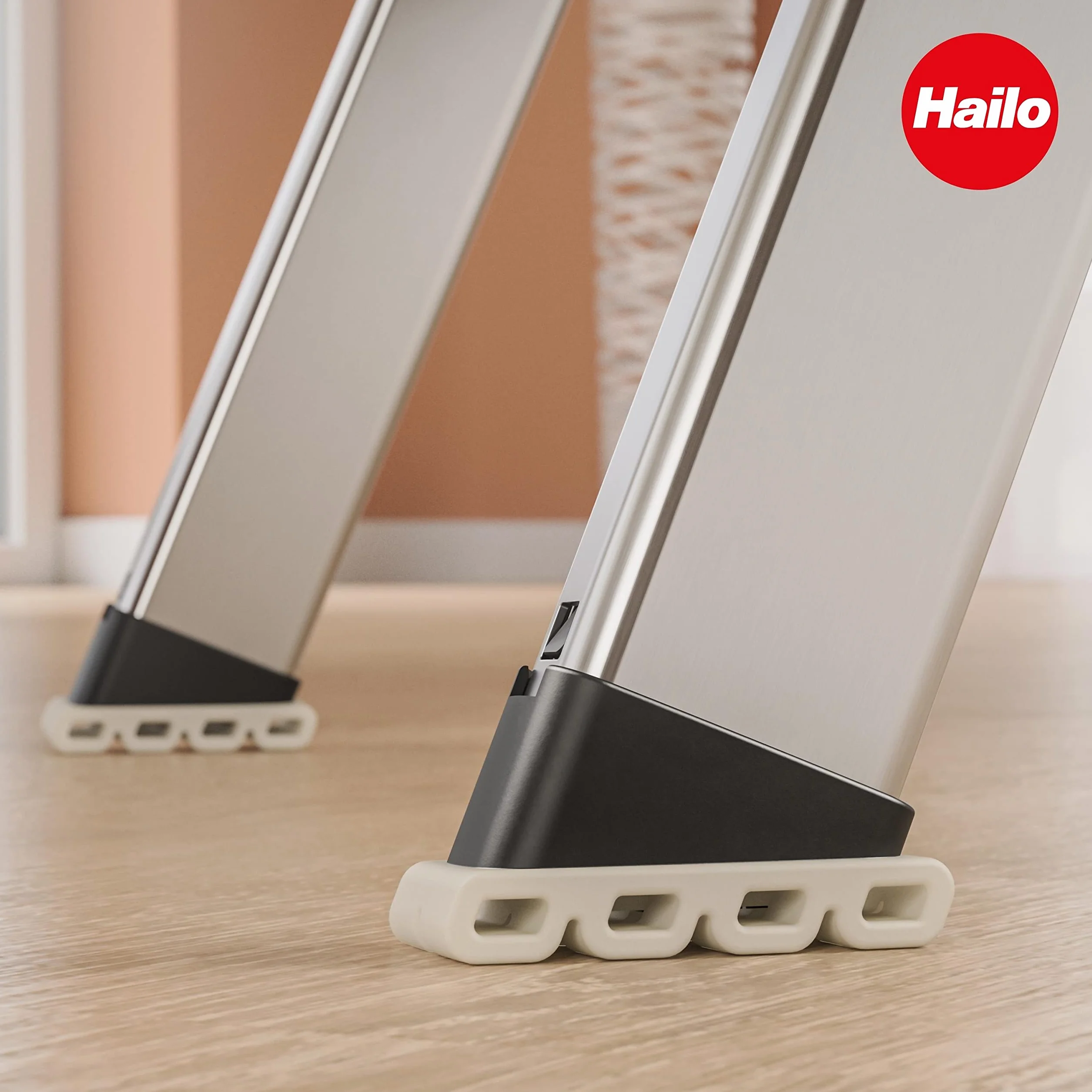 Hailo EasyClix Living Size L – zestaw wymiennych nóżek do drabin stojących Hailo – łatwa i szybka wymiana – chroni wrażliwe podłogi przed zadrapaniami i paskami – antypoślizgowa podstawa – miękki