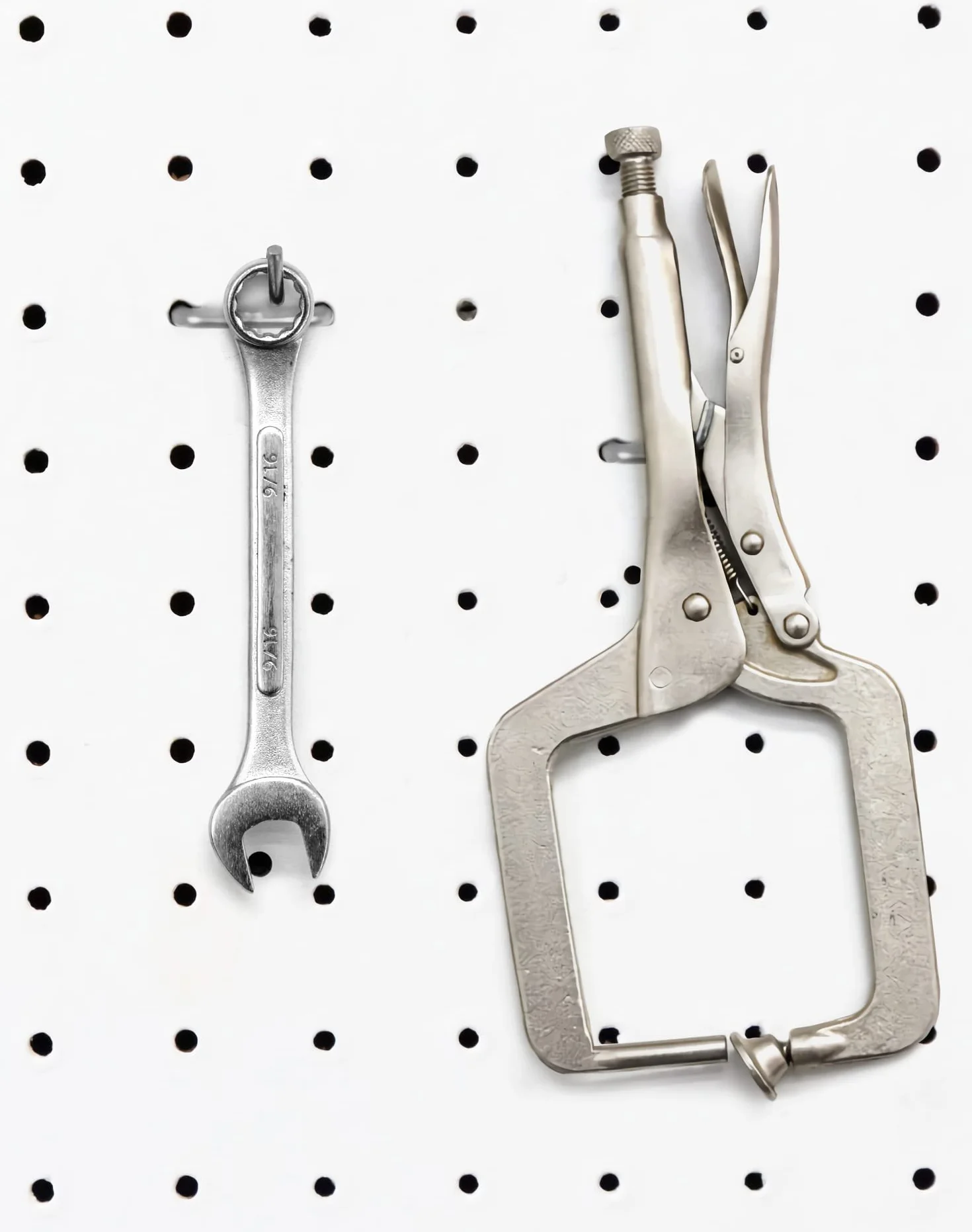 QWORK® 60szt. Perforowane haki ścienne, haki do tablic perforowanych, haki ścienne na narzędzia do wyświetlaczy sprzedażowych (5cm, 10cm)