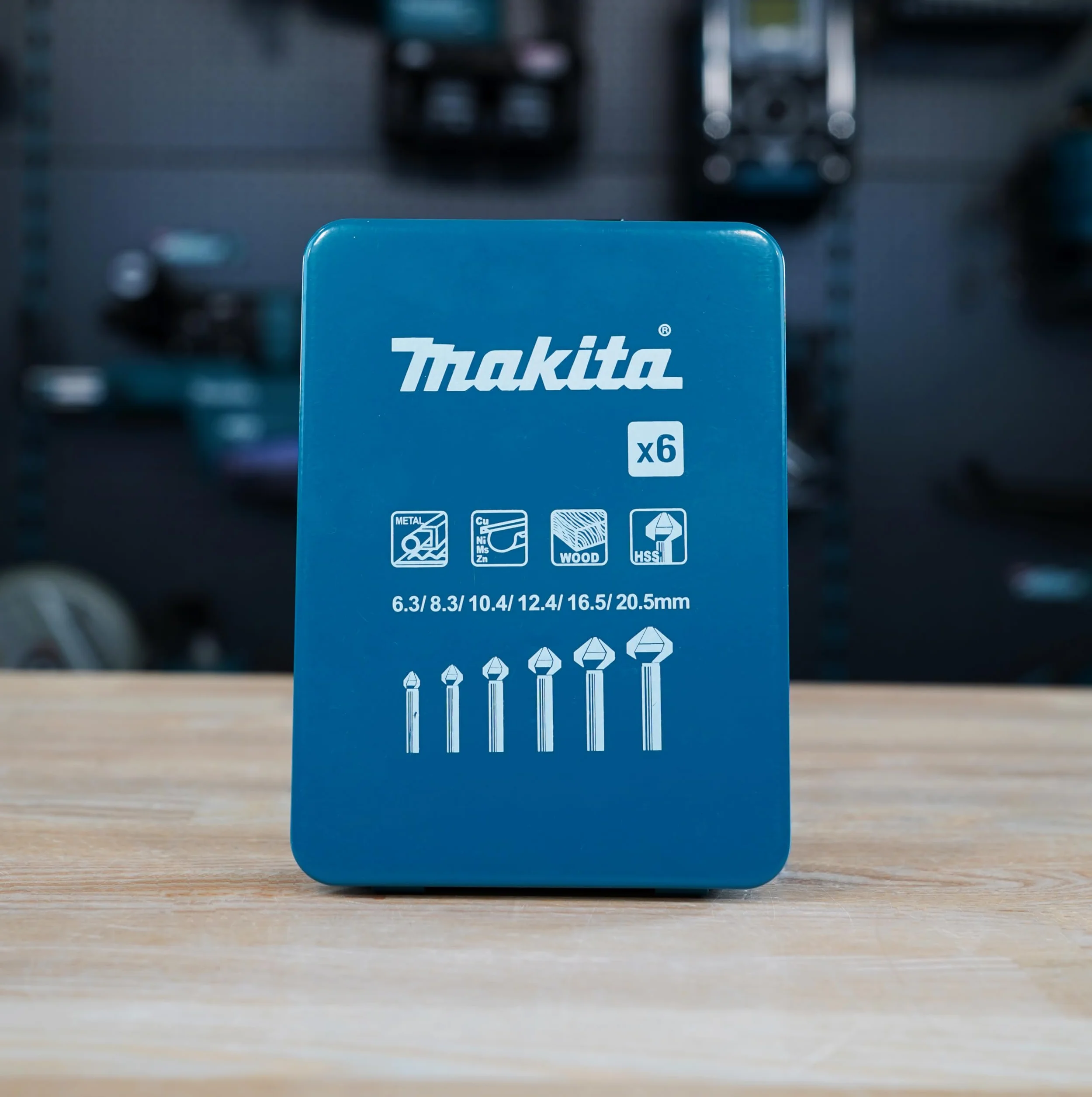 Makita D-42204 6-częściowy zestaw pogłębiaczy stożkowych w metalowej kasecie, cięcie 90°, Ø 6,3 – 20 mm, stal HSS, do np. metalu, metalu nieżelaznego lub drewna, DIN335, trzpień okrągły