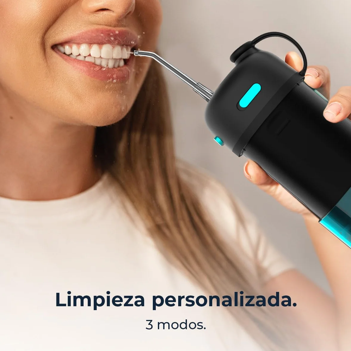 Cecotec Irygator dentystyczny Port Toothcare Jet Splash. Kompaktowy i lekki irygator podróżny z 3 trybami i do 8 intensywności, pojemność 150 ml i 2 wymienne dysze, IPX7, wodoodporny