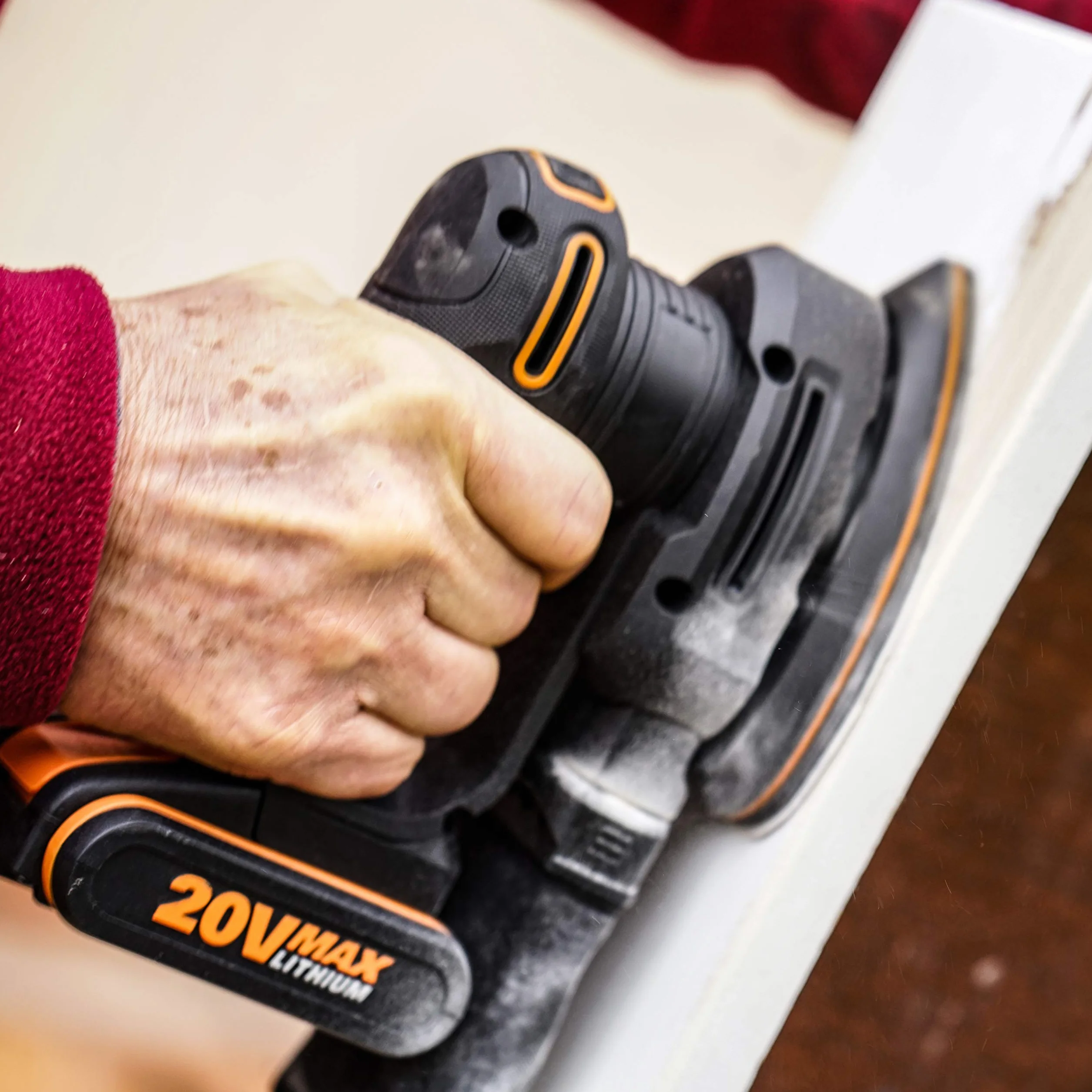 WORX WX822.9 Akumulatorowa Szlifierka Trójkątna, Elektryczna Szlifierka 20 V, do Mebli Drewnianych, Drzwi, Narożników i Krawędzi, bez Akumulatora i Ładowarki