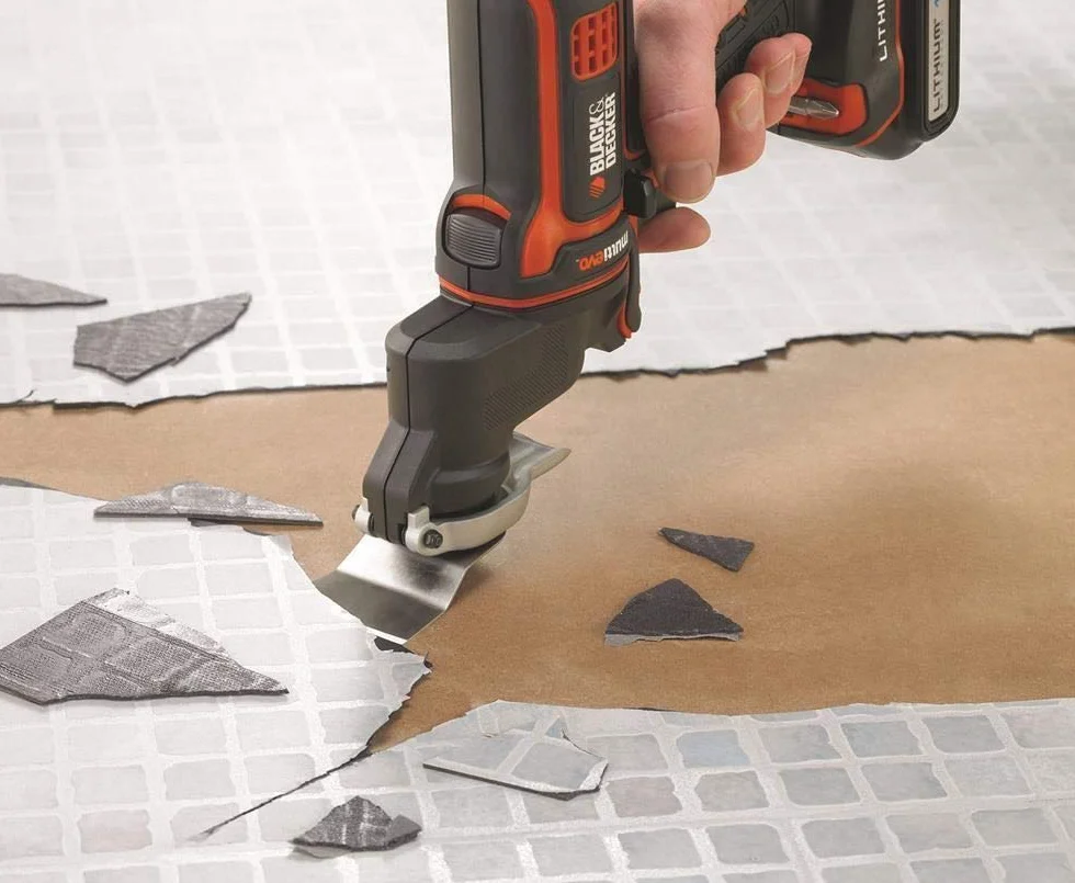 Black+Decker Multievo głowica oscylacyjna (akcesoria wielofunkcyjne, wymiana akcesoriów SuperLock, automatyczne odsysanie pyłu, do demontażu i renowacji) MTOS4