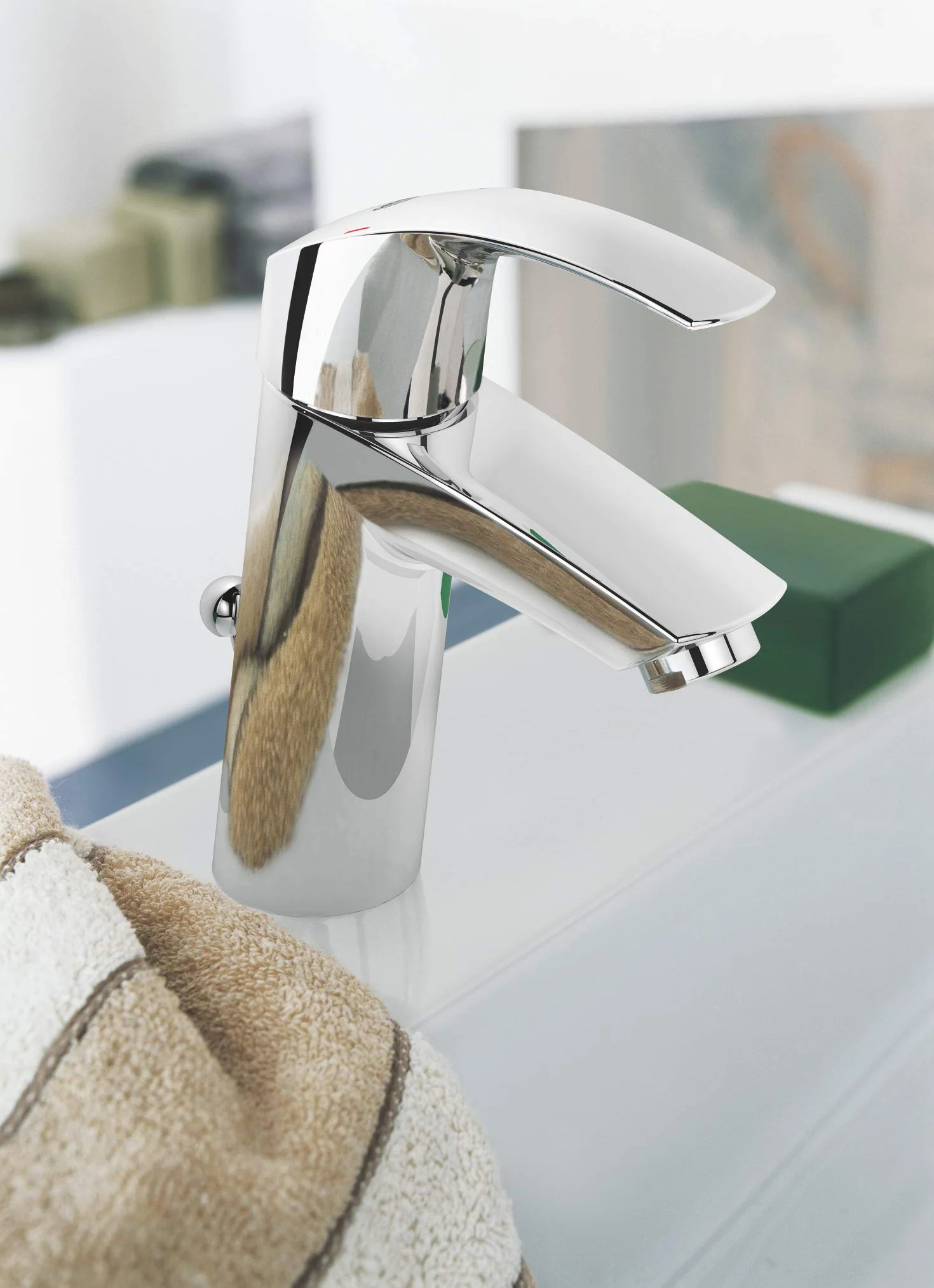 GROHE Eurosmart - Bateria umywalkowa z zestawem odpływowym (średnio wysoka wylewka, metalowa dźwignia, technologia oszczędzania wody, głowica ceramiczna 28 mm, króćce 3/8 cala), rozmiar 169 mm, chrom