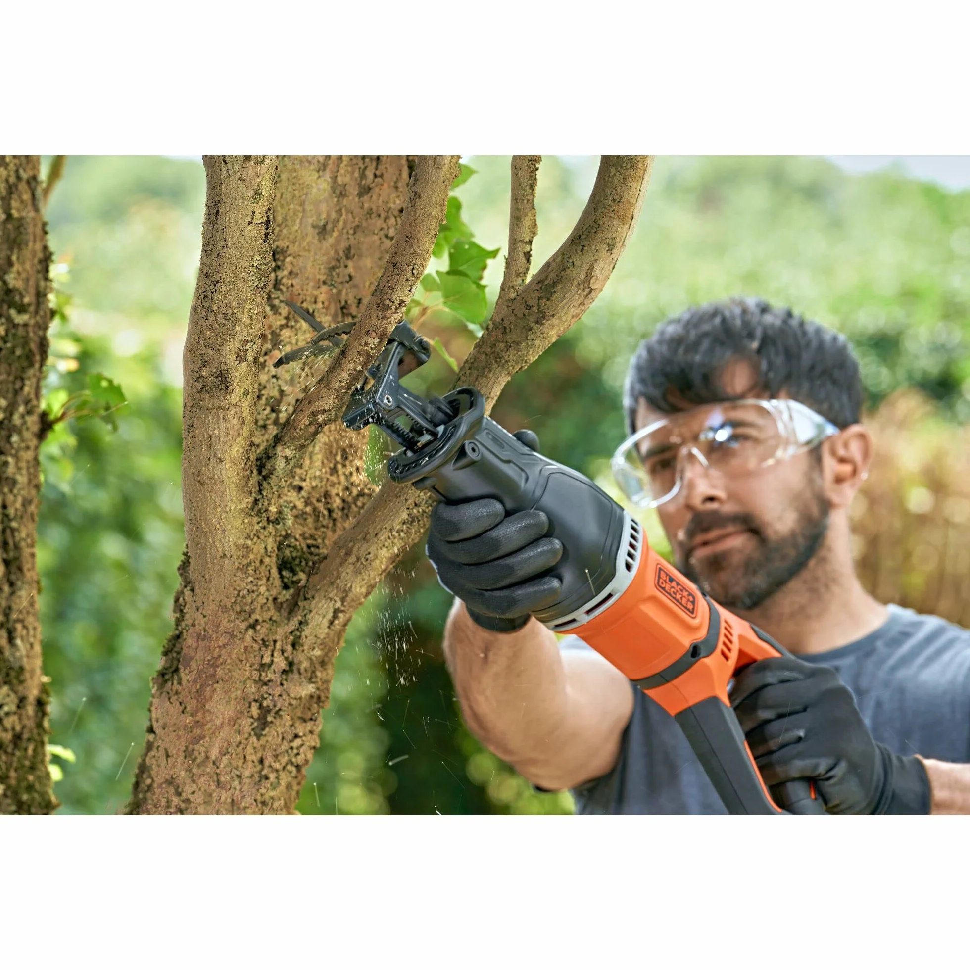 BLACK & DECKER Precyzyjny Piła sable 750w, velocidad variable 0-2.800 cpm, longitud carrera 20mm, capacidad máxima corte (drewno) 150mm, capacidad má dla profesjonalistów i majsterkowiczów 750w 20mm