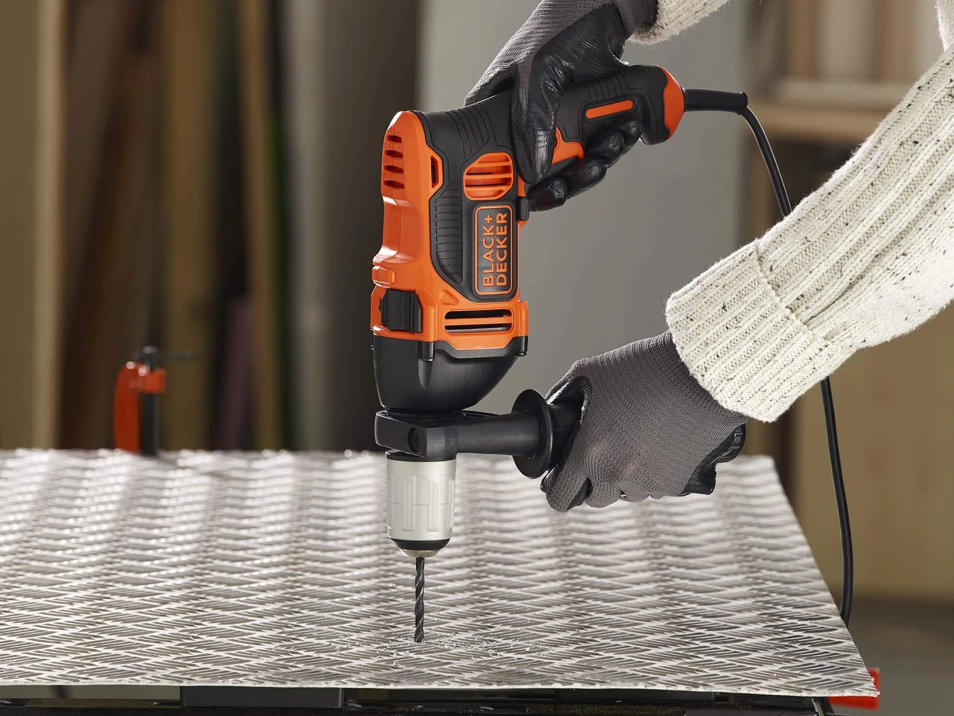 BLACK+DECKER Kompaktowa wiertarka udarowa