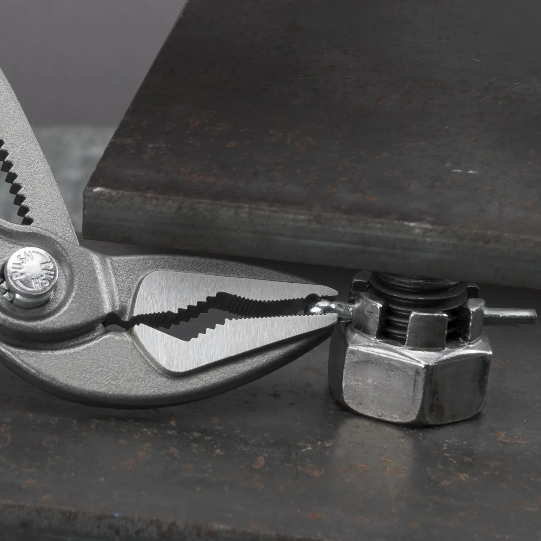 KNIPEX Cobra ES Szczypce nastawne do rur z wydłużoną szczęką w opakowaniu z zawieszką fosforanowana, szara pokryte antypoślizgowym, 87 51 180 SB