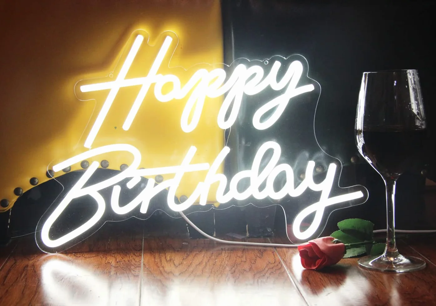 Neonowy znak LED „Happy Birthday”, nocny, dekoracja na przyjęcie urodzinowe, biały, zasilany przez USB, tło na przyjęcie, do sypialni, ścienny, 5 V