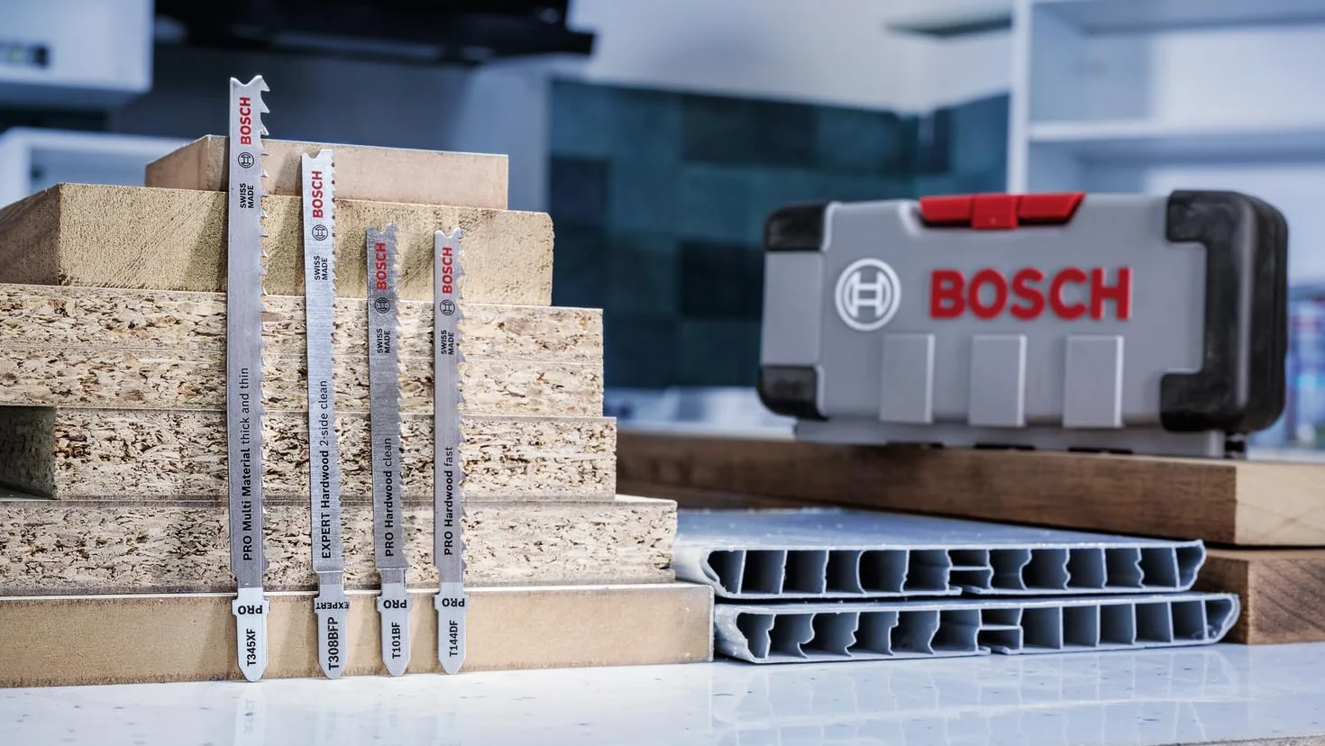 Bosch 30x Zestaw brzeszczotów do wyrzynarki PRO Wood and Metal Kitchen Builder, 30 szt. (do Blat kuchenny, Długość 100 mm, Professional Akcesoria Wyrzynarka)