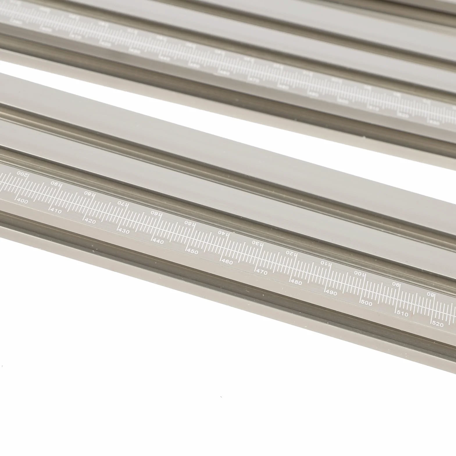 Prowadnica Piły Gąsienicowej Zestaw do łączenia Szyn Prowadzących z Regulowanym Ogranicznikiem Stop Aluminium 23,62 Cala do Obróbki Drewna Obróbka Mebli z Solidnym Podłożem i Precyzyjnym