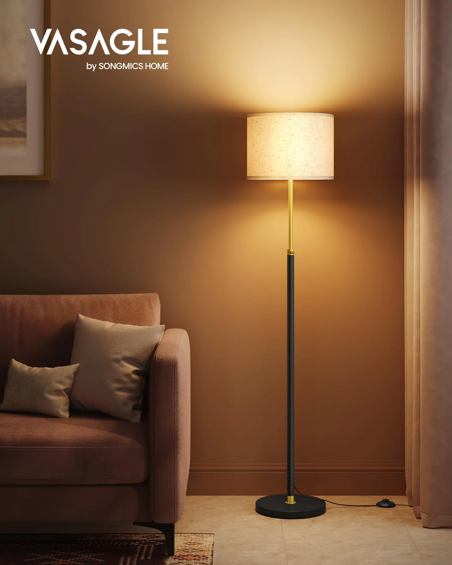 VASAGLE Lampa stojąca, regulowana wysokość 140-170 cm, styl nowoczesny, przełącznik nożny, abażur z tkaniny, oprawka E27, kolor złoty i czarny LFL002B02