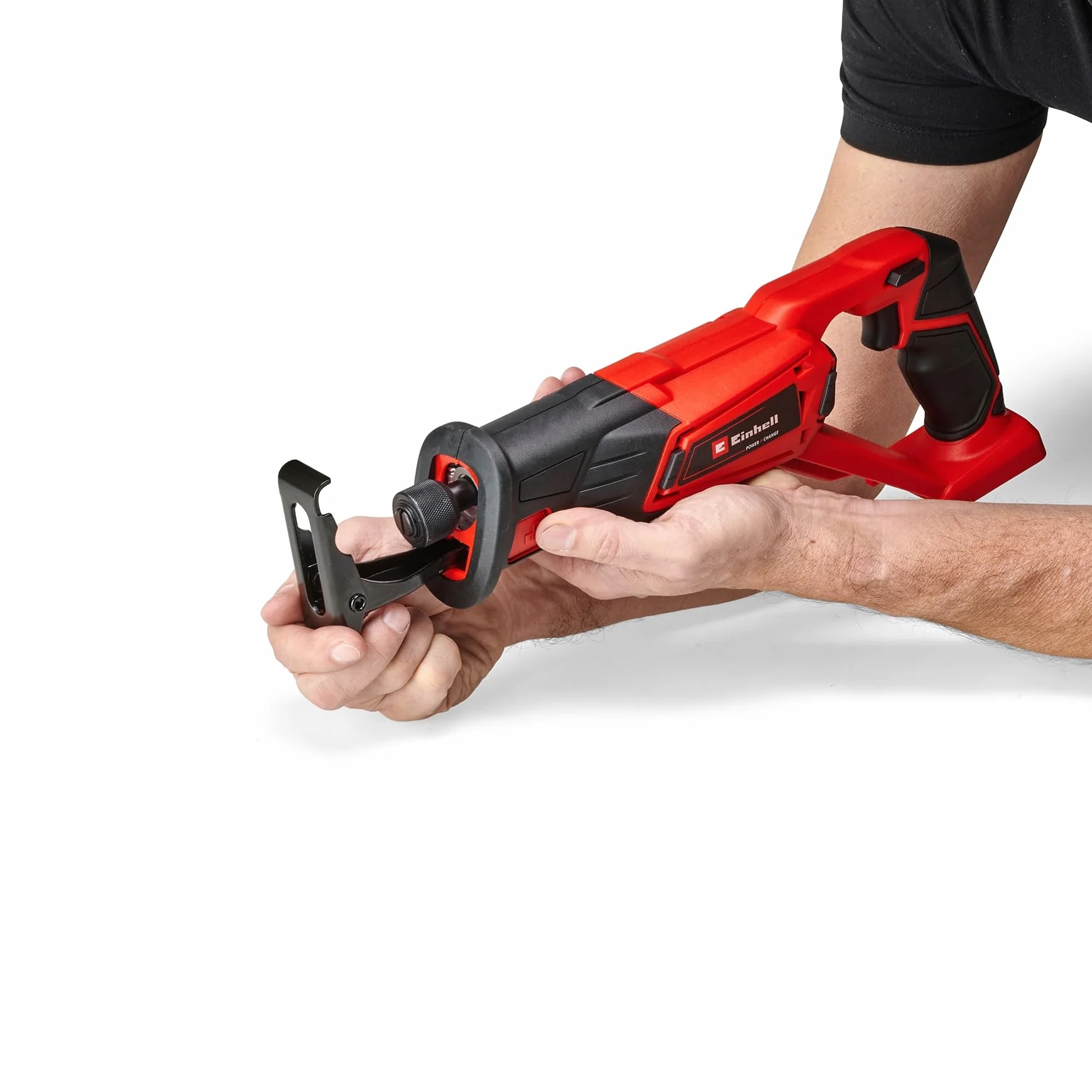 Einhell Akumulatorowa piła szablasta TE-AP 18 Li Solo Power X-Change (litowo-jonowa, 18 V, beznarzędziowa wymiana brzeszczotu, maks. 100 mm w drewnie, bez akumulatora i ładowarki)