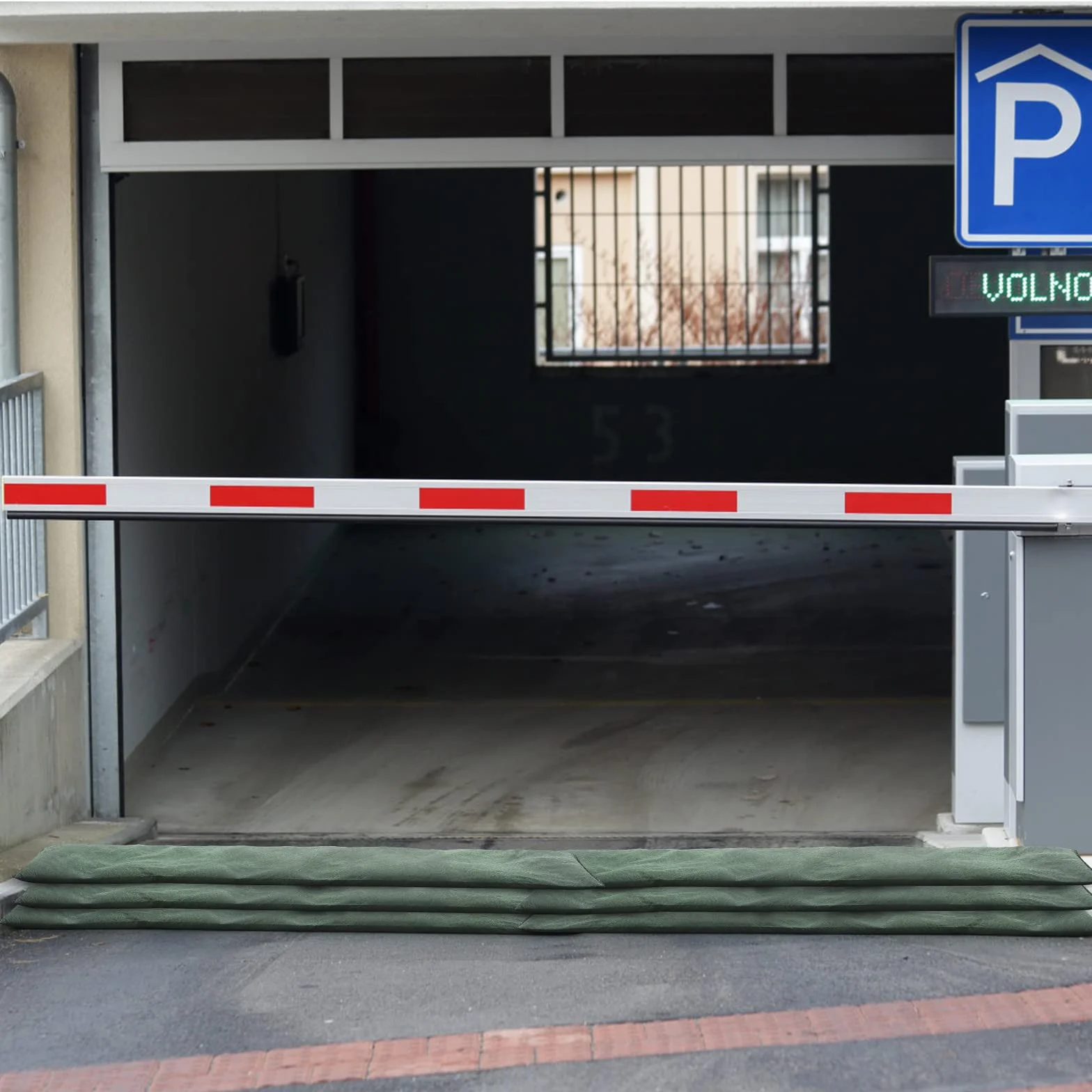 Bariery Przeciwpowodziowe Aktywowane Wodą Bezpiaskowe Worki z Piaskiem do Powodzi Bariera Wodna do Kontroli Przeciwpowodziowej Ochrona Przed Deszczem Zapobieganie Chłonności do(2 szt., 25 x 100 cm)