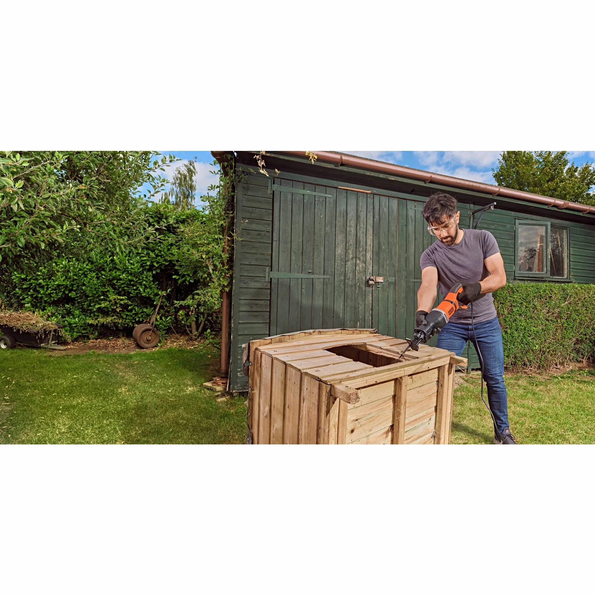 BLACK & DECKER Precyzyjny Piła sable 750w, velocidad variable 0-2.800 cpm, longitud carrera 20mm, capacidad máxima corte (drewno) 150mm, capacidad má dla profesjonalistów i majsterkowiczów 750w 20mm
