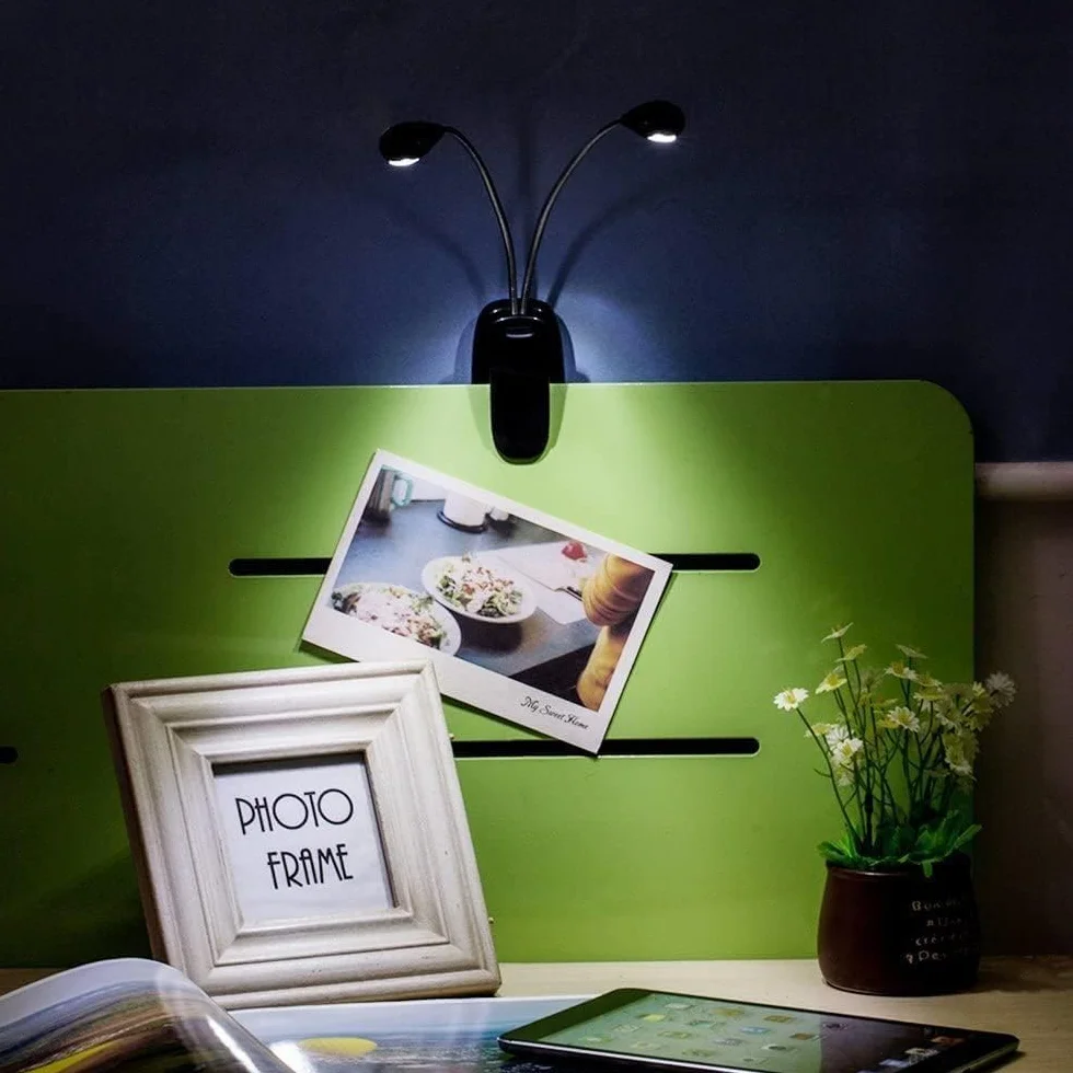 Lampa do czytania, dwie głowice czytnika światła, klips 8LED, 2 tryby jasności, regulowana lampa 360°C, elastyczna przenośna lampka nocna do podróży i czytania w nocy (6 szt.)