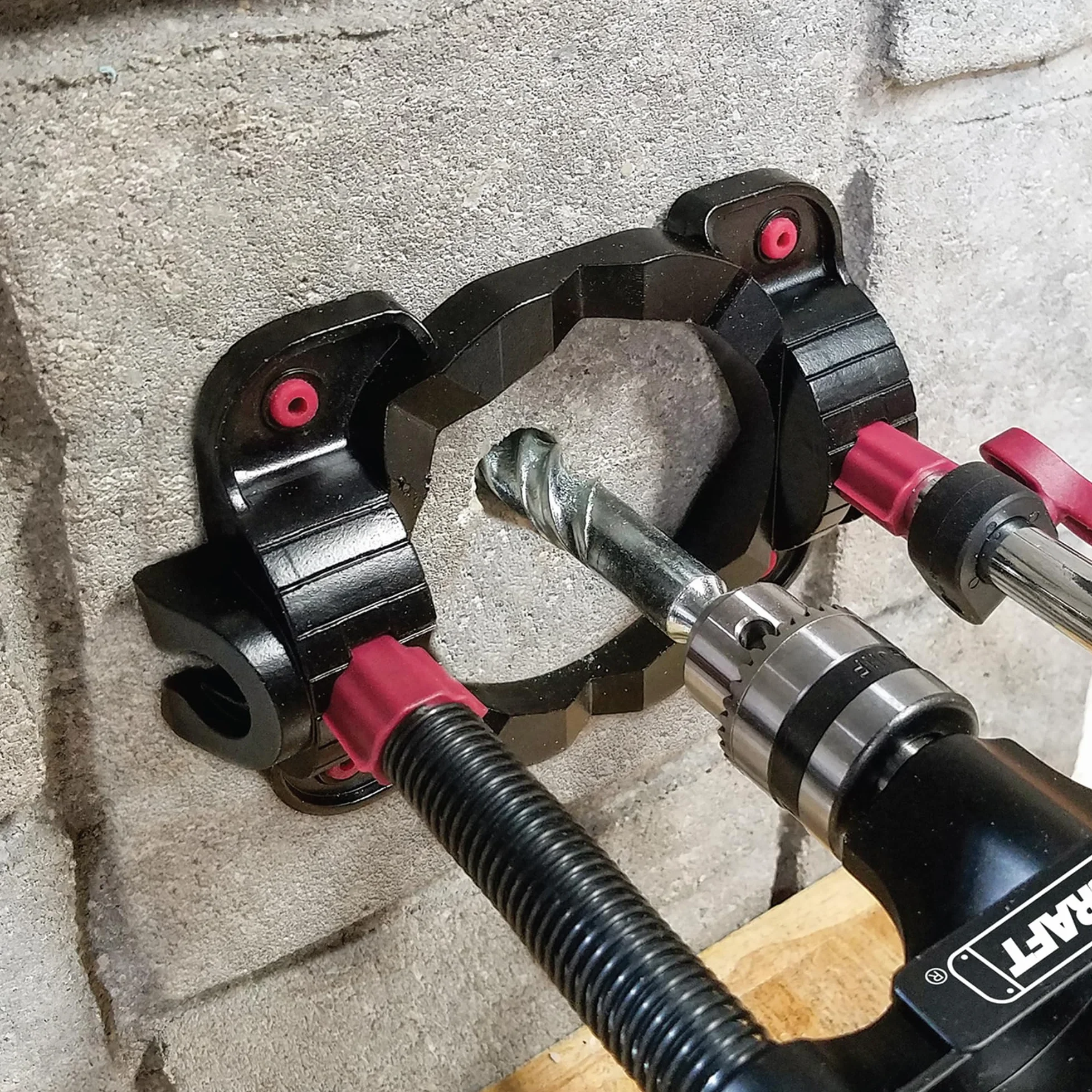 Milescraft 1318 DrillMate Portable mocowanie prowadnicy wiertarki samocentrująca podstawa 3/8"