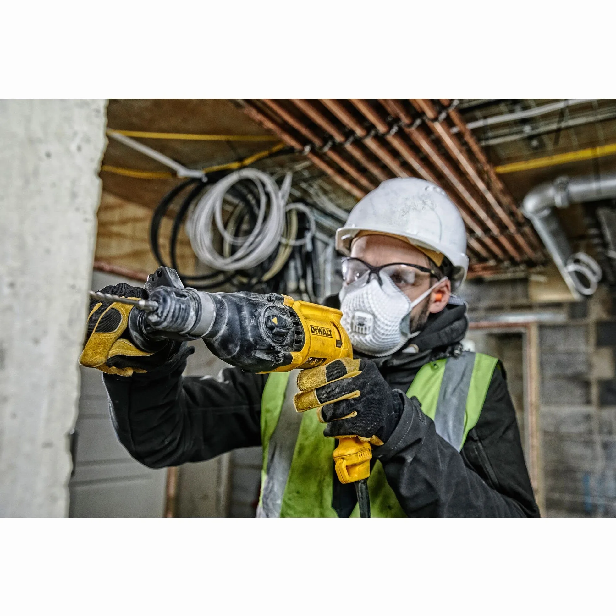 DeWalt D25033K-QS D25033K SDS-plus młot udarowo-obrotowy 22 mm, 710 W, 230 V, czarny, żółty