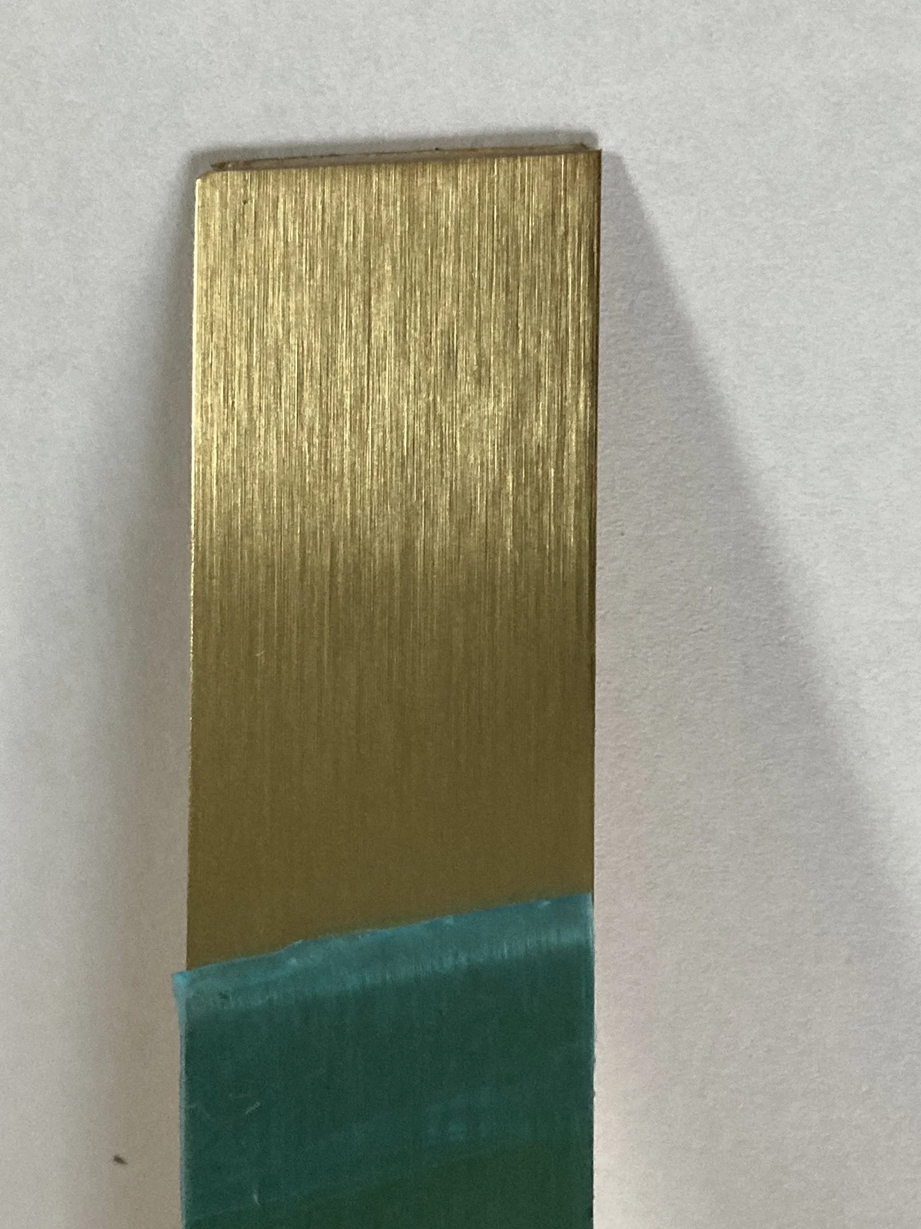 Mosiądz szczotkowany taśma blaszana 2500x60x0,5 mm samoprzylepna