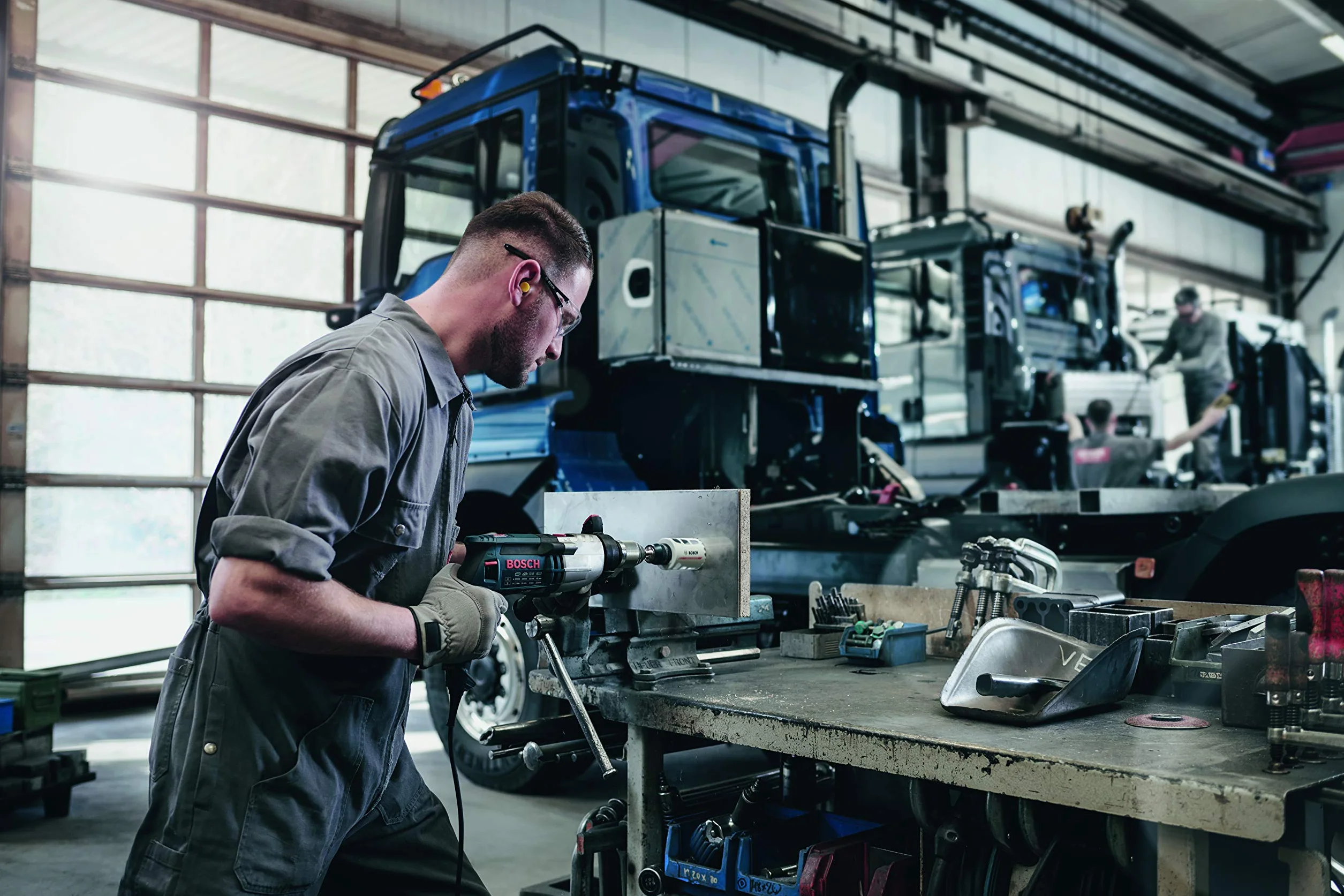 Bosch Professional Carbide Piłę otwornicę Endurance for Heavy Duty (do cięcia wszystkich materiałów, Ø 102 mm, akcesoria do wiertarki)