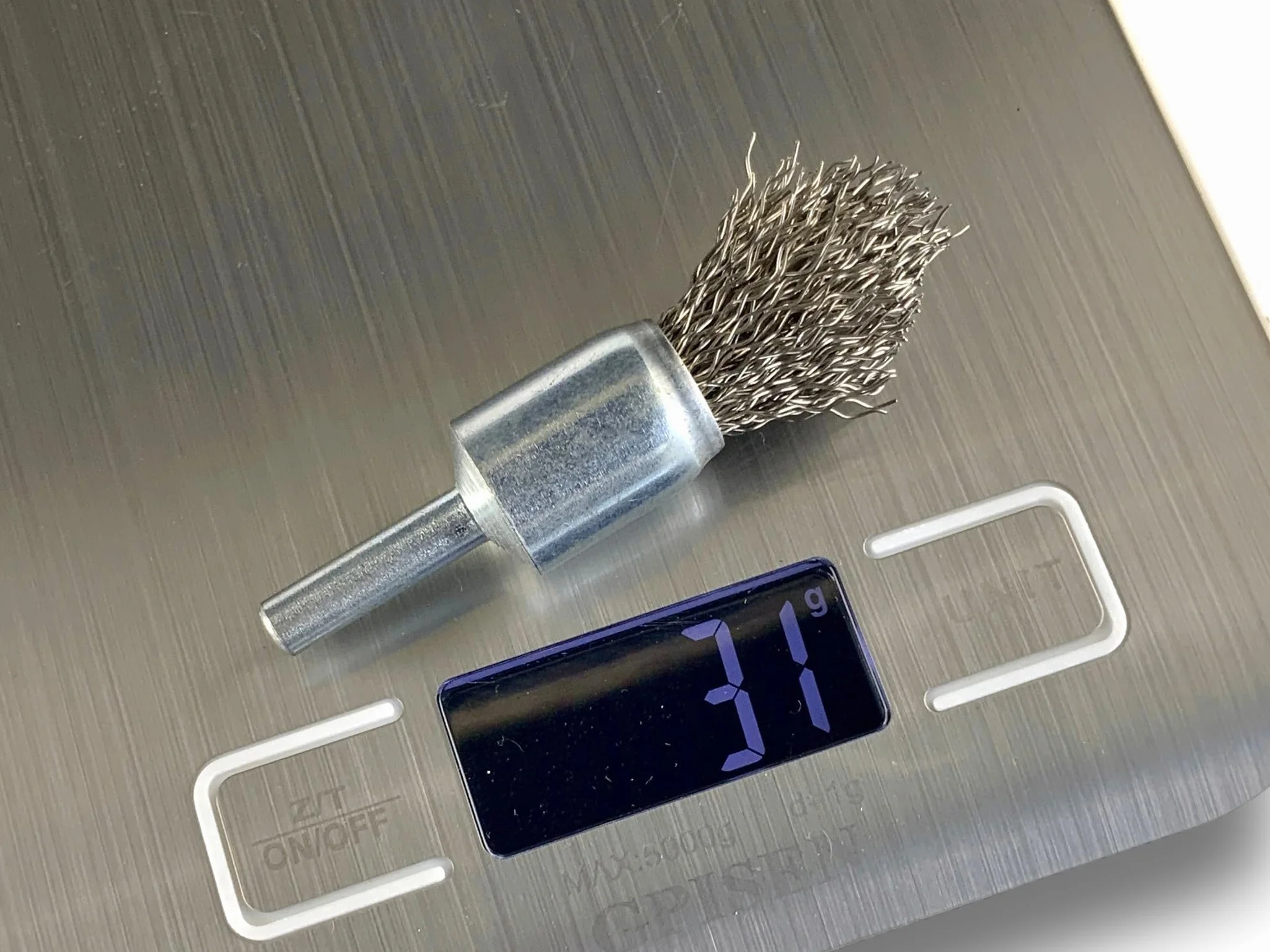 KIBROS 20TC18x6 zestaw 6 szczotek drucianych z końcówką na trzonku | Ø 18 mm | twarda stal nierdzewna 0,40 mm | kształt końcówki | do wiertarki lub wiertarko-wkrętarki | szczotkowanie i bejcowanie |