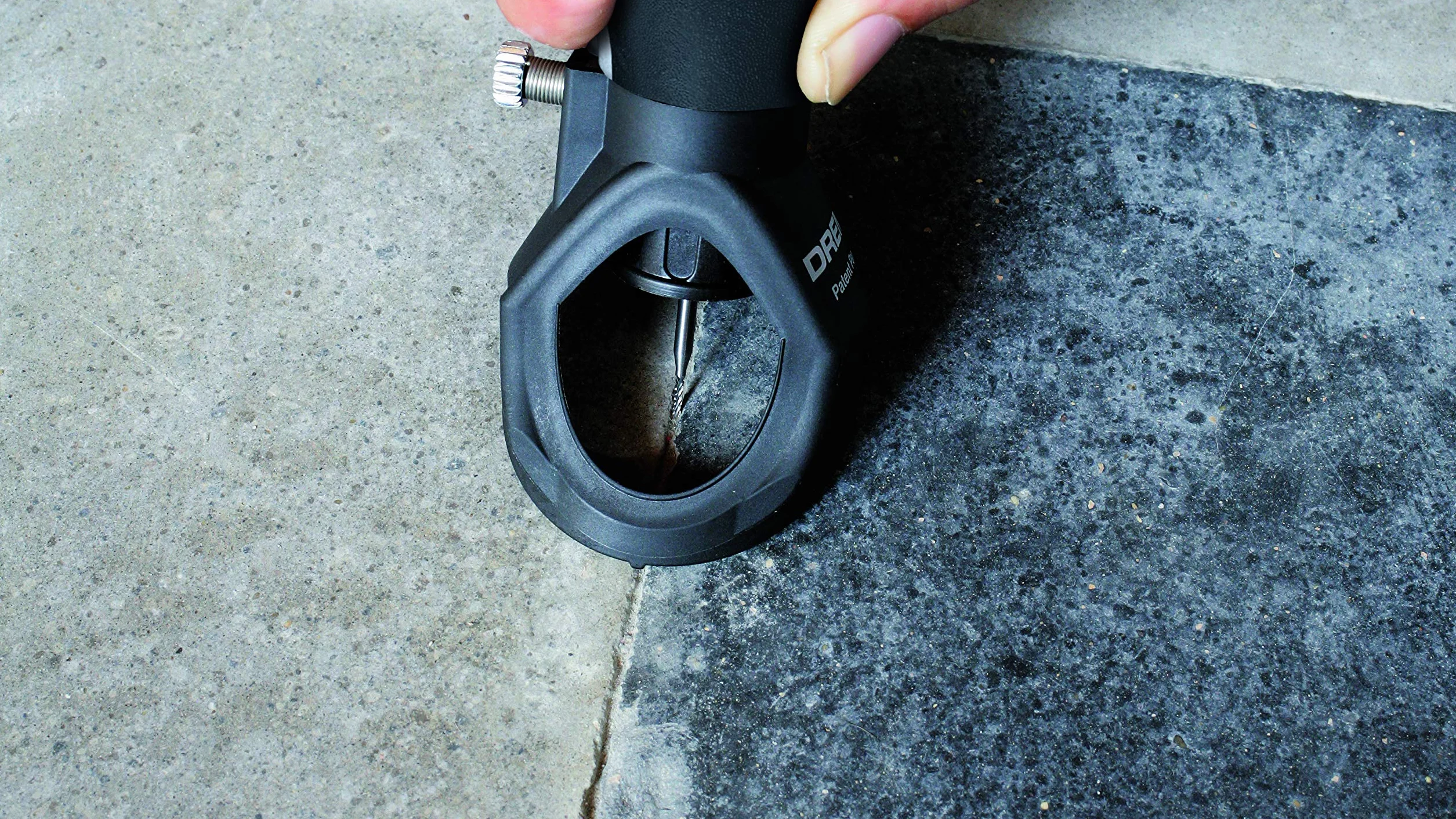 Dremel 568 Nasadka do Usuwania Fug, Czarny