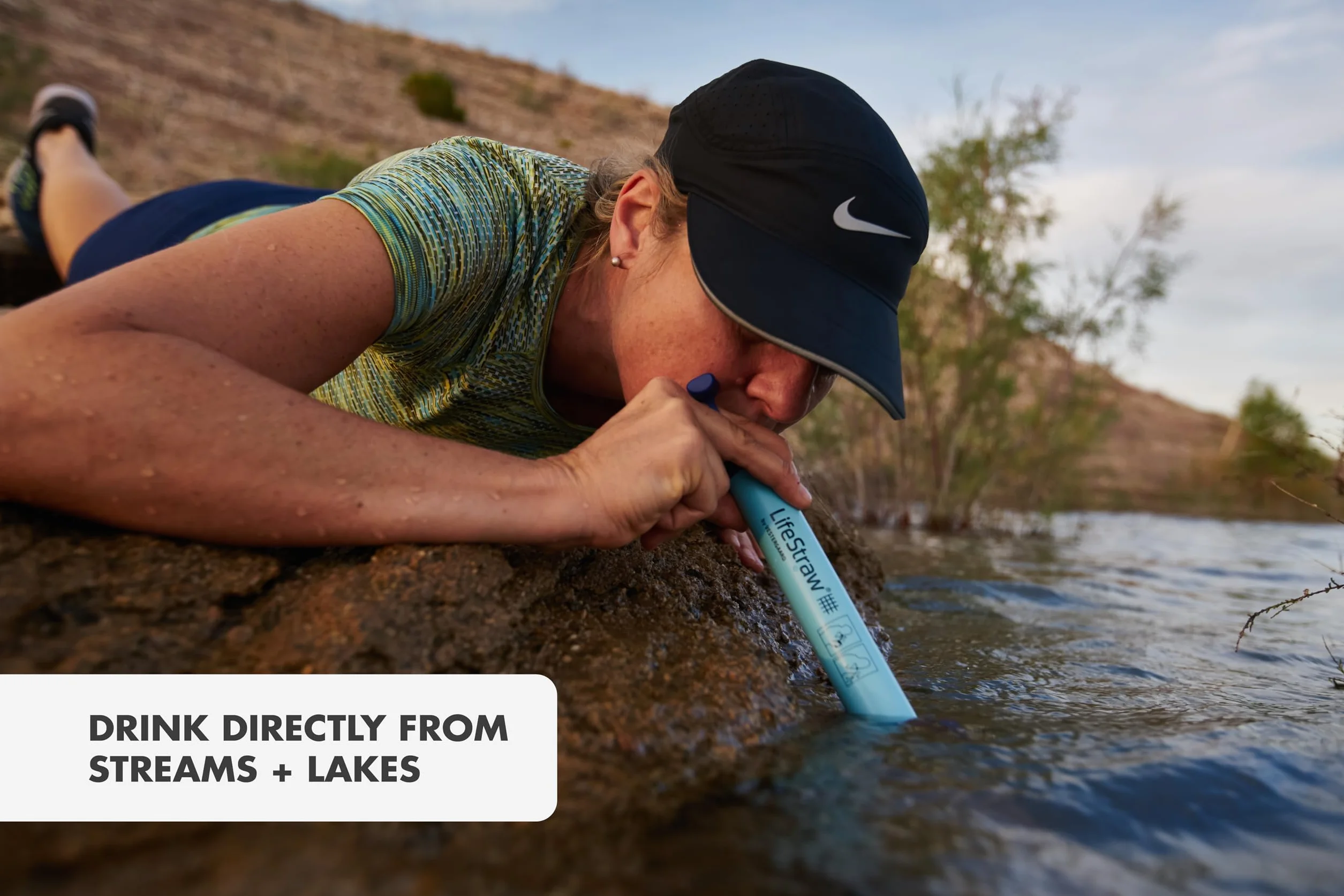 LifeStraw Osobisty filtr wody do wędrówek, biwakowania, podróży i gotowości na wypadek sytuacji awaryjnych, granatowy