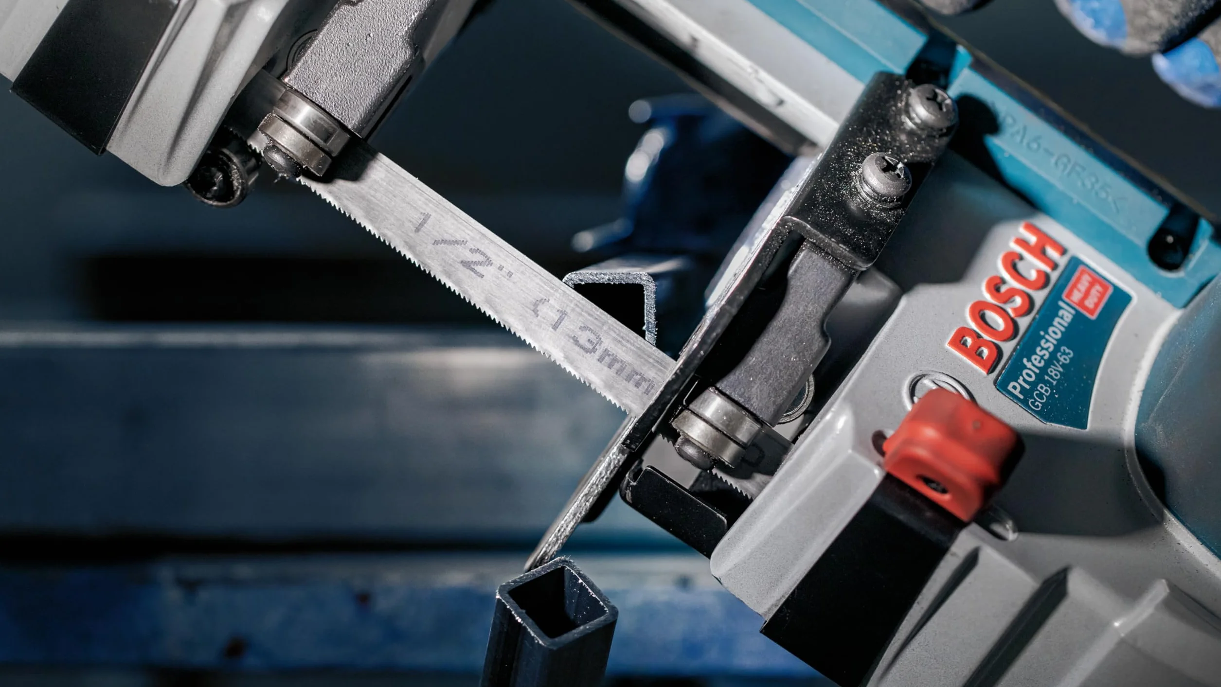 Bosch 2 x PRO Band CB4414 brzeszczot (do rur i profili z metalu, metali nieżelaznych, długość 1140 mm, profesjonalne akcesoria piła taśmowa)