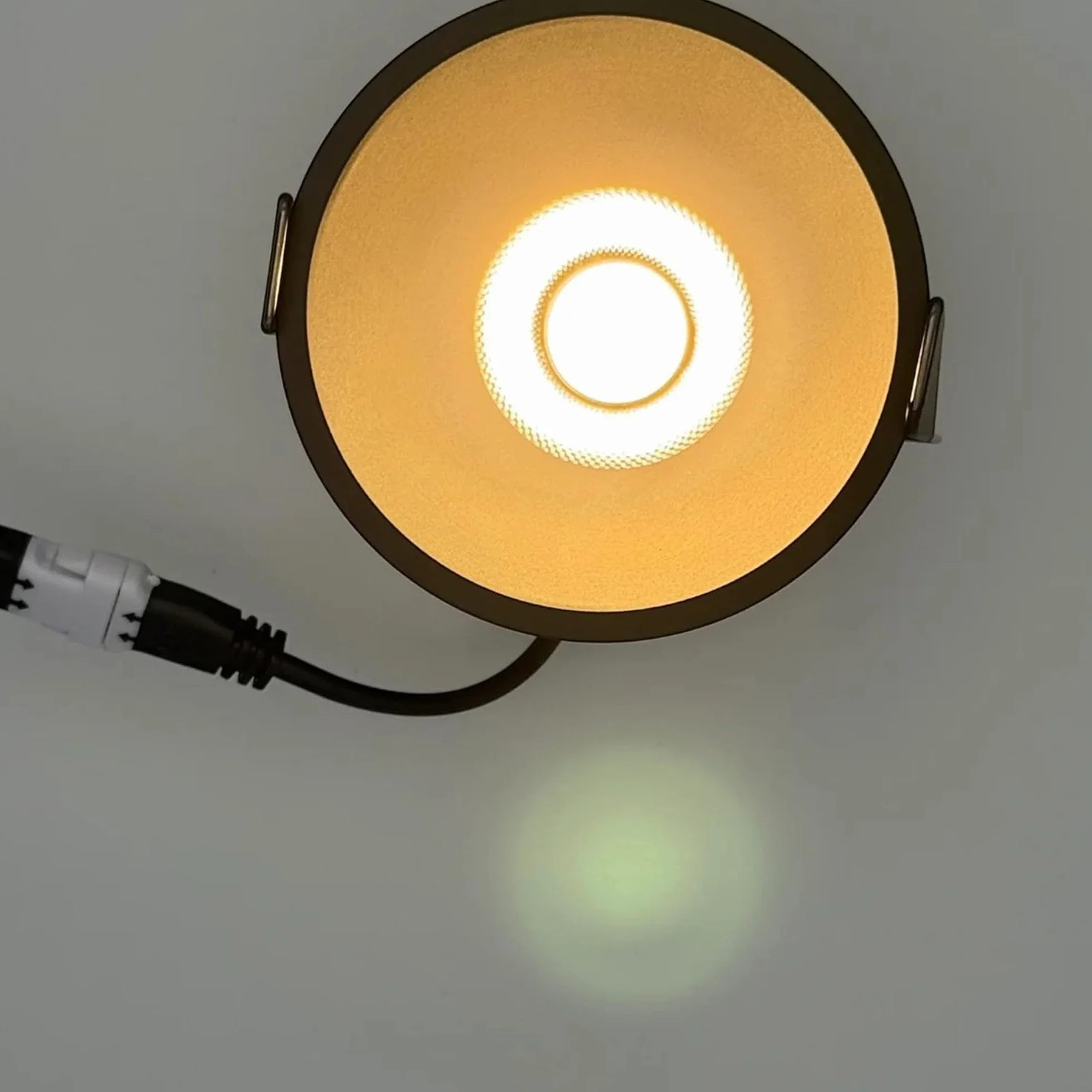 EKEY LUMENMEISTER EDGE-LE-B-12-TW Tunable White (HCL) reflektor punktowy do zabudowy w zestawie ze sterownikiem AIDimming PE-L12DCA DALI-2 DT8 LED (prąd stały)