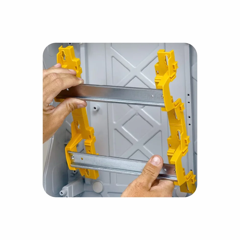 Legrand Rozdzielacz natynkowy IP65 IK09 1-rzędowy 8TE 220 x 200 x 115,6 mm, 601978