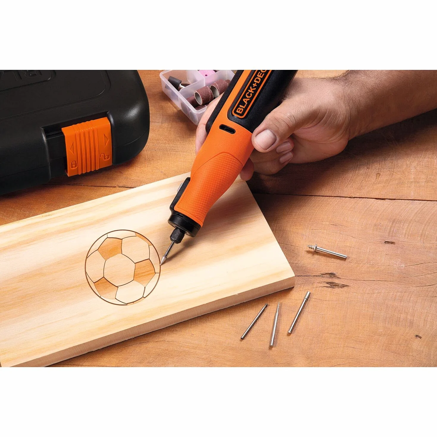 BLACK+DECKER BCRT8IK-XJ Wielofunkcyjny obrotowy 7.2V 1.5 Ah 53 Akcesoria