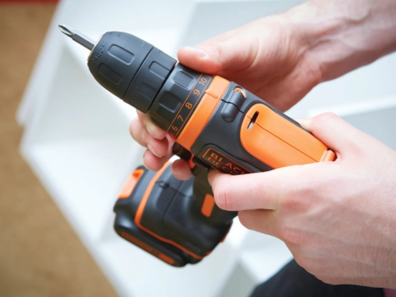 Black & Decker Wiertarko-Wkrętarka Akumulatorowa 10.8 V 1.5 Ah BDCDD12