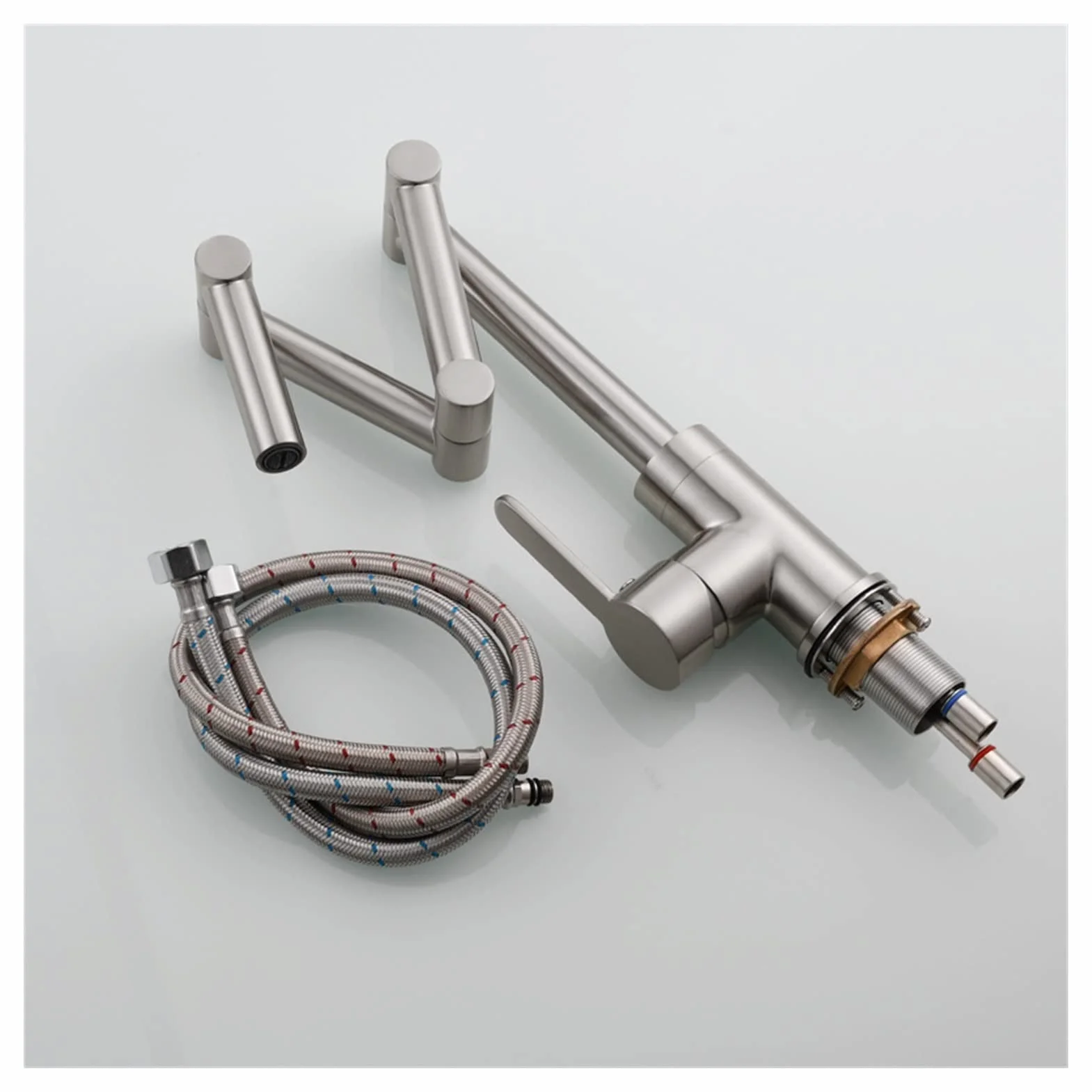 Elastyczny kran Obrotowy, Copper Folding Kitchen Faucet Waszyny Umywalka Siły Chowany Hot and Cold Siedzi Uniwersalny obrotowy kran(Chrome)