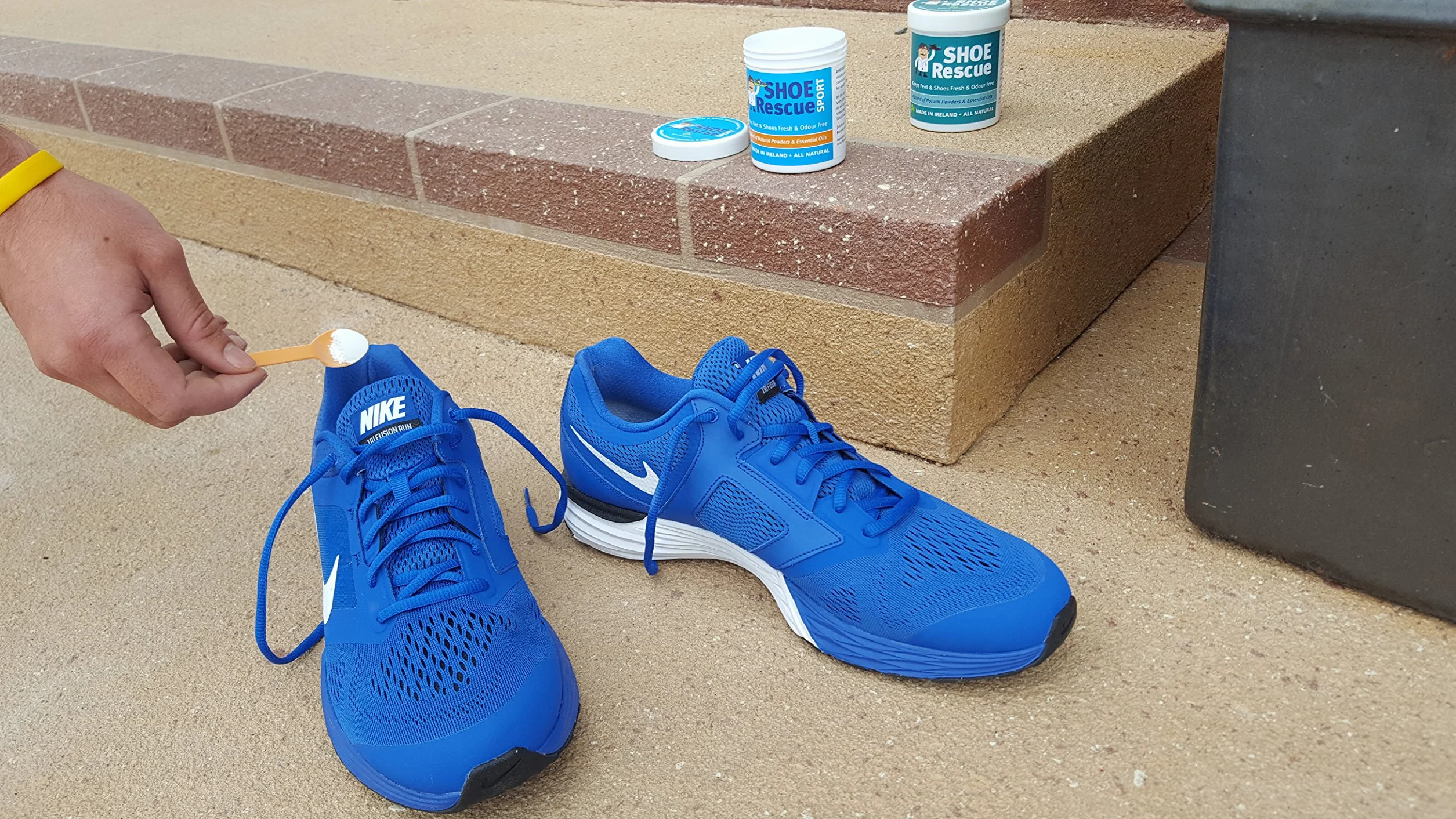 Puder do stóp i butów 100 g – środek do usuwania nieprzyjemnych zapachów stopa i eliminator Shoe Rescue