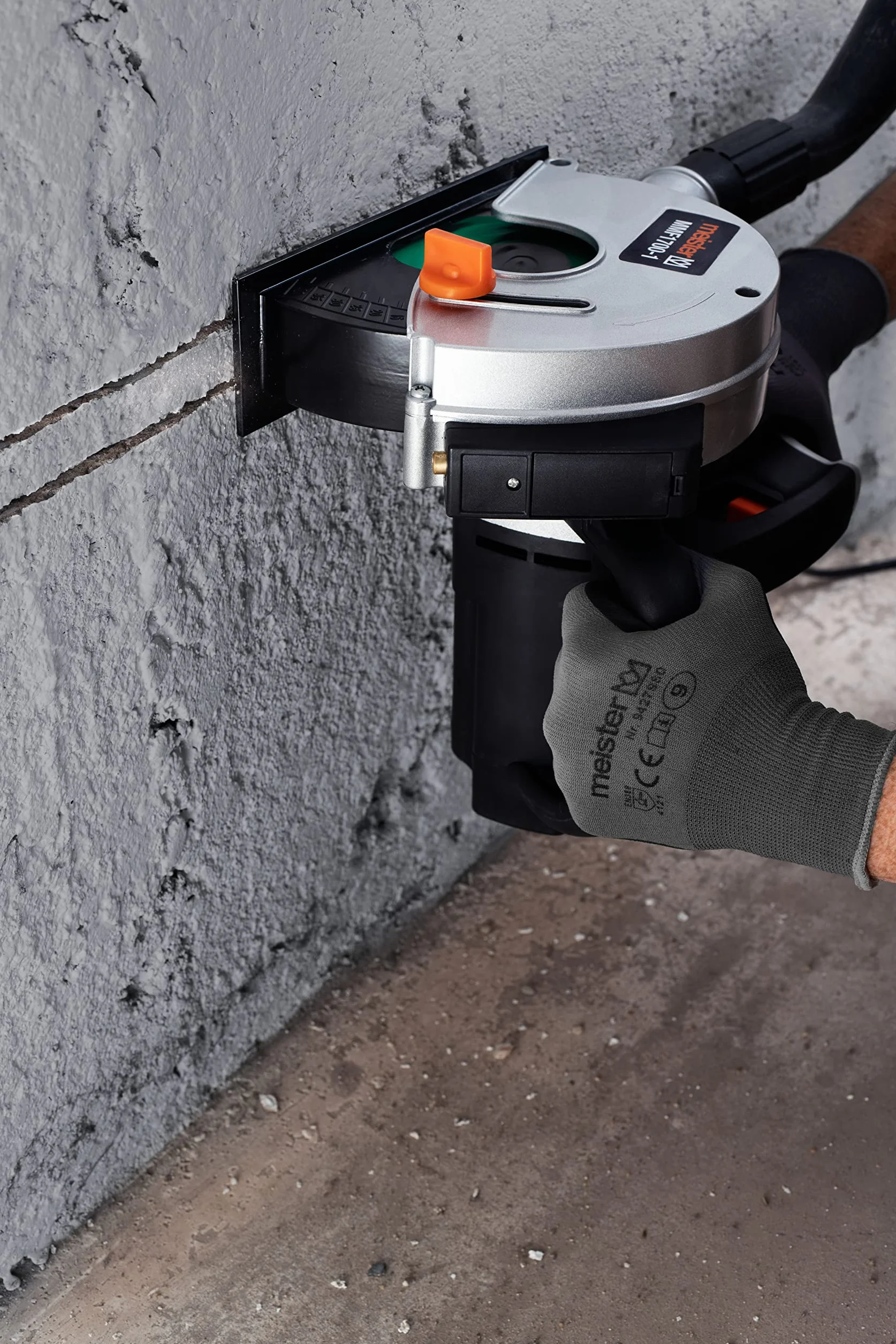Meister Bruzdownica 1700 W, MMF1700-1 - w zestawie 2 diamentowe tarcze tnące Ø 150 mm - szerokość rowka do 29 mm - głębokość cięcia 40 mm - laserowa pomoc do znakowania/frezarka ścienna z odsysaniem