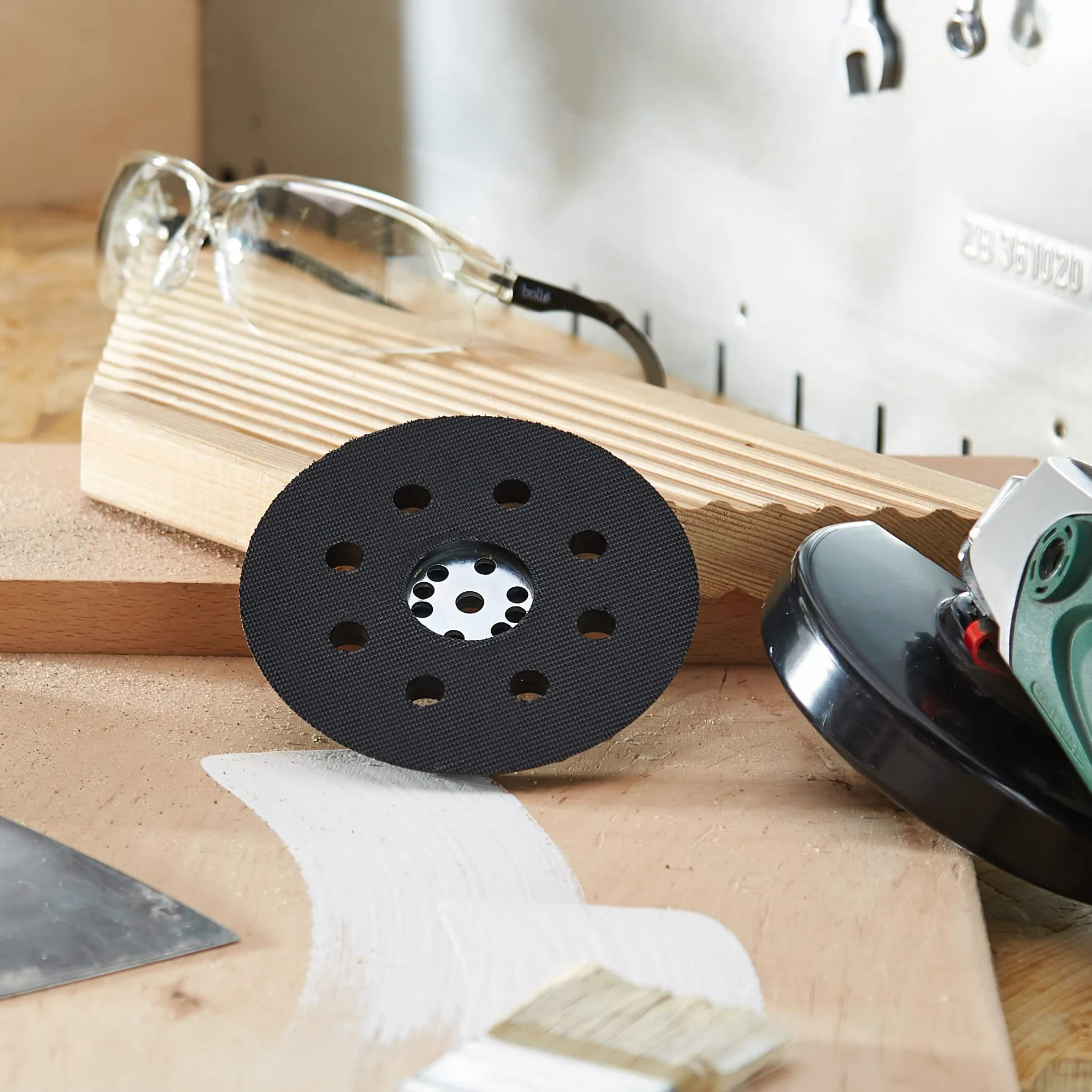 Bosch Professional Talerz Szlifierski, Czarny