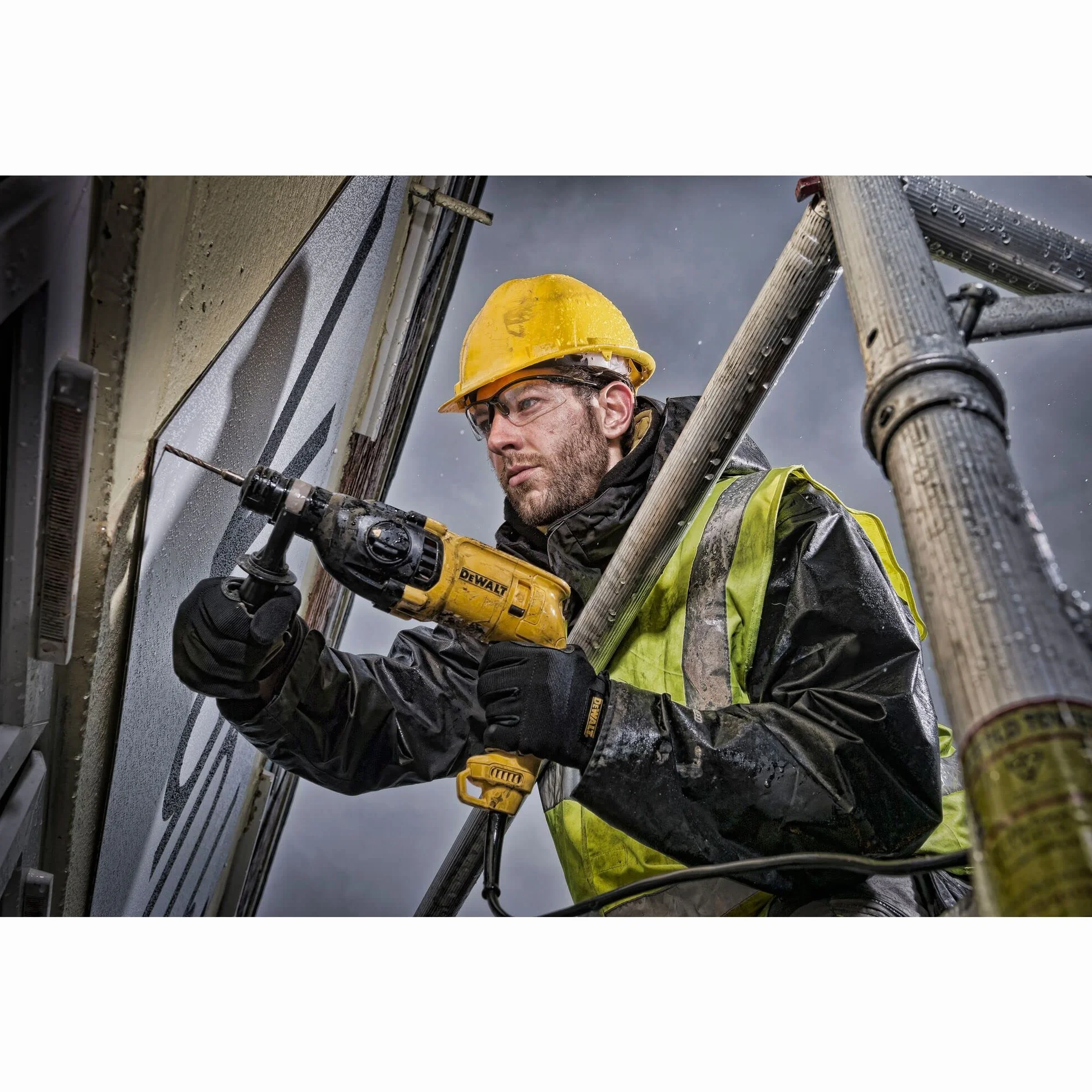 DeWalt D25033K-QS D25033K SDS-plus młot udarowo-obrotowy 22 mm, 710 W, 230 V, czarny, żółty