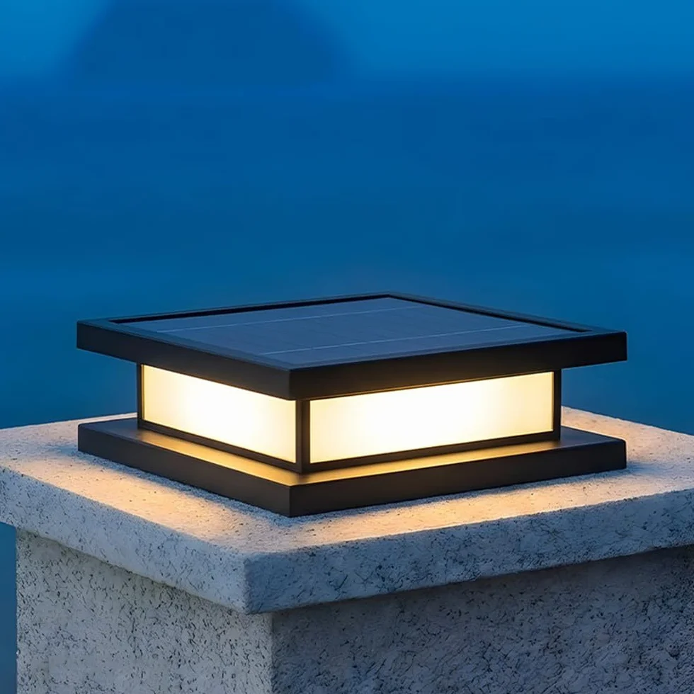 Zewnętrzne lampy solarne do słupków Ultra-cienkie lampy solarne LED o zmiennej intensywności, zewnętrzna latarnia na ścieżki, taras i ogród, matowa czerń
